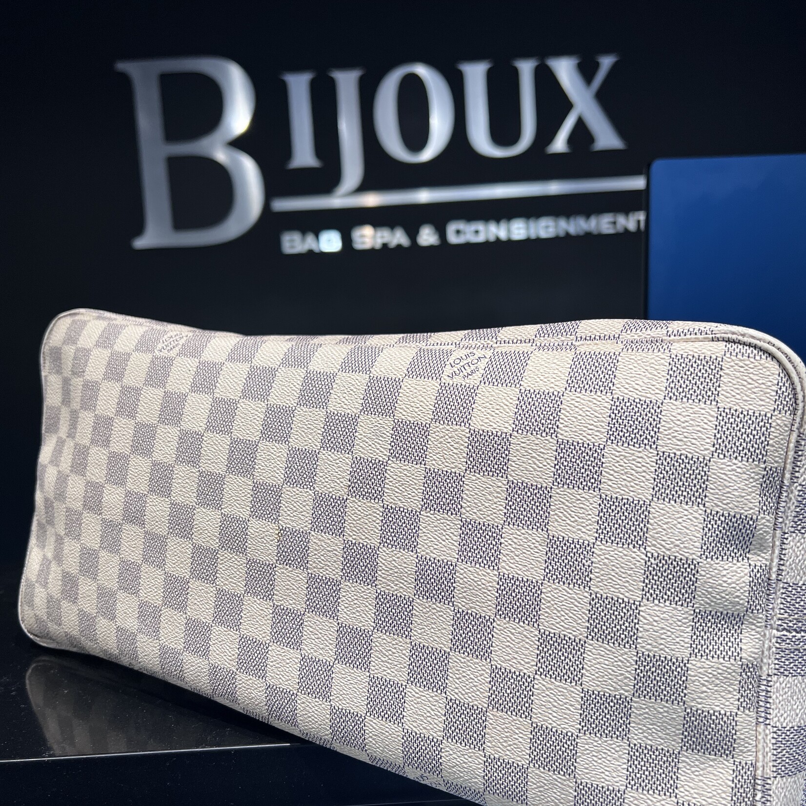 Louis Vuitton SOLD - Louis Vuttion Neverfull GM Damier Azur