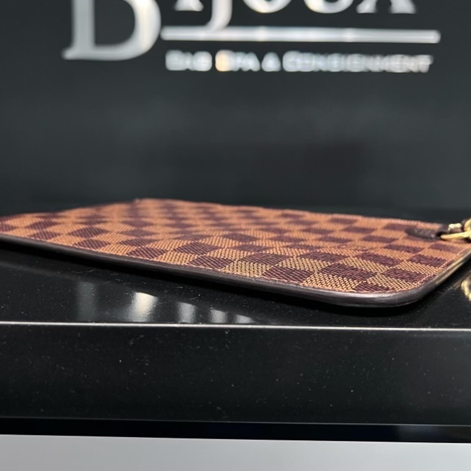 Louis Vuitton SOLD- Louis Vuitton Neverfull MM Pochette Damier Ebene