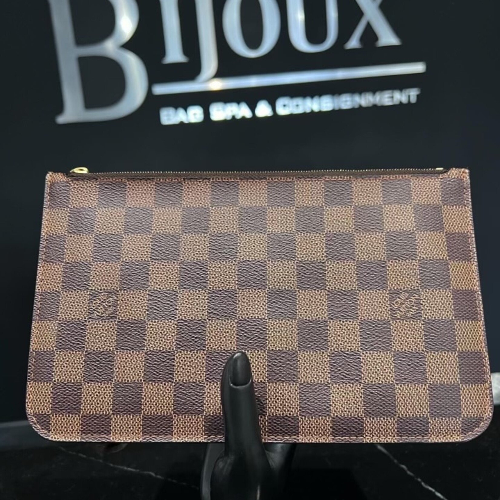 Louis Vuitton SOLD- Louis Vuitton Neverfull MM Pochette Damier Ebene
