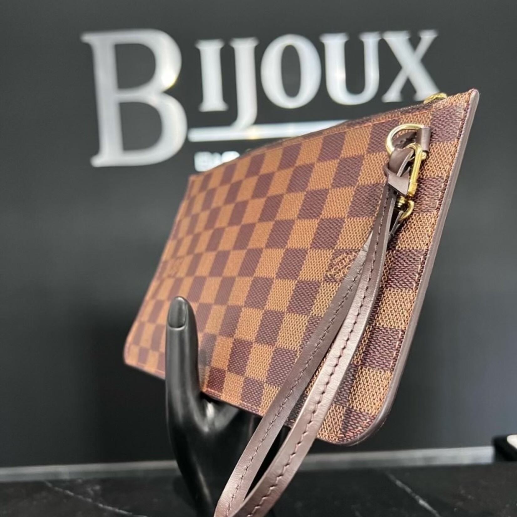 Louis Vuitton SOLD- Louis Vuitton Neverfull MM Pochette Damier Ebene