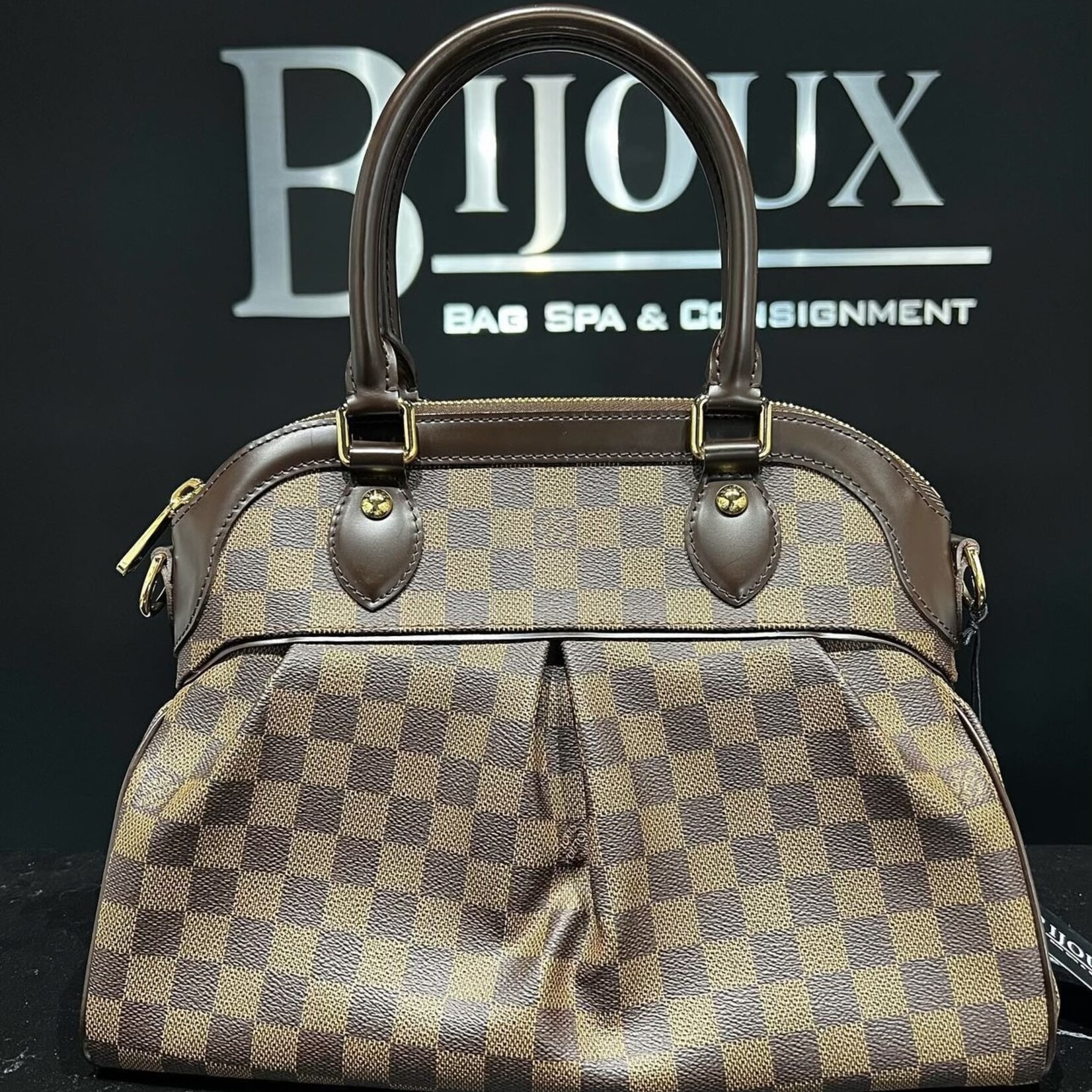 Louis Vuitton SOLD - Louis Vuitton Trevi PM