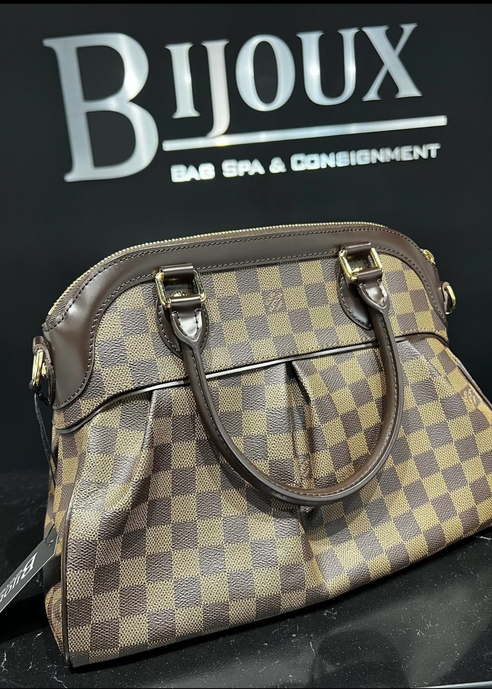 Louis Vuitton SOLD - Louis Vuitton Trevi PM