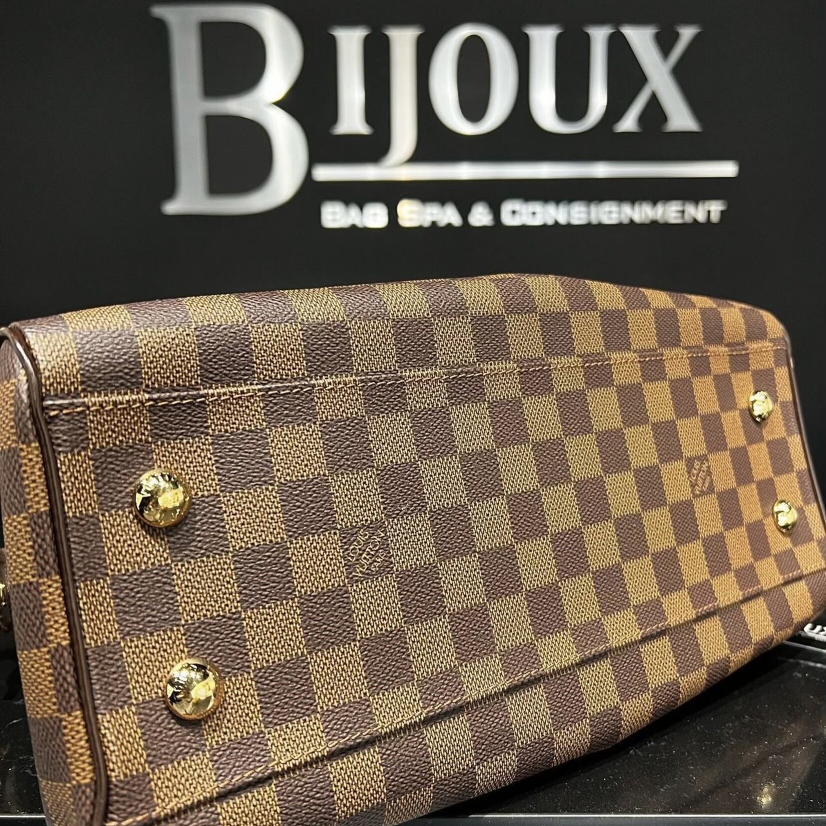 Louis Vuitton SOLD - Louis Vuitton Trevi PM