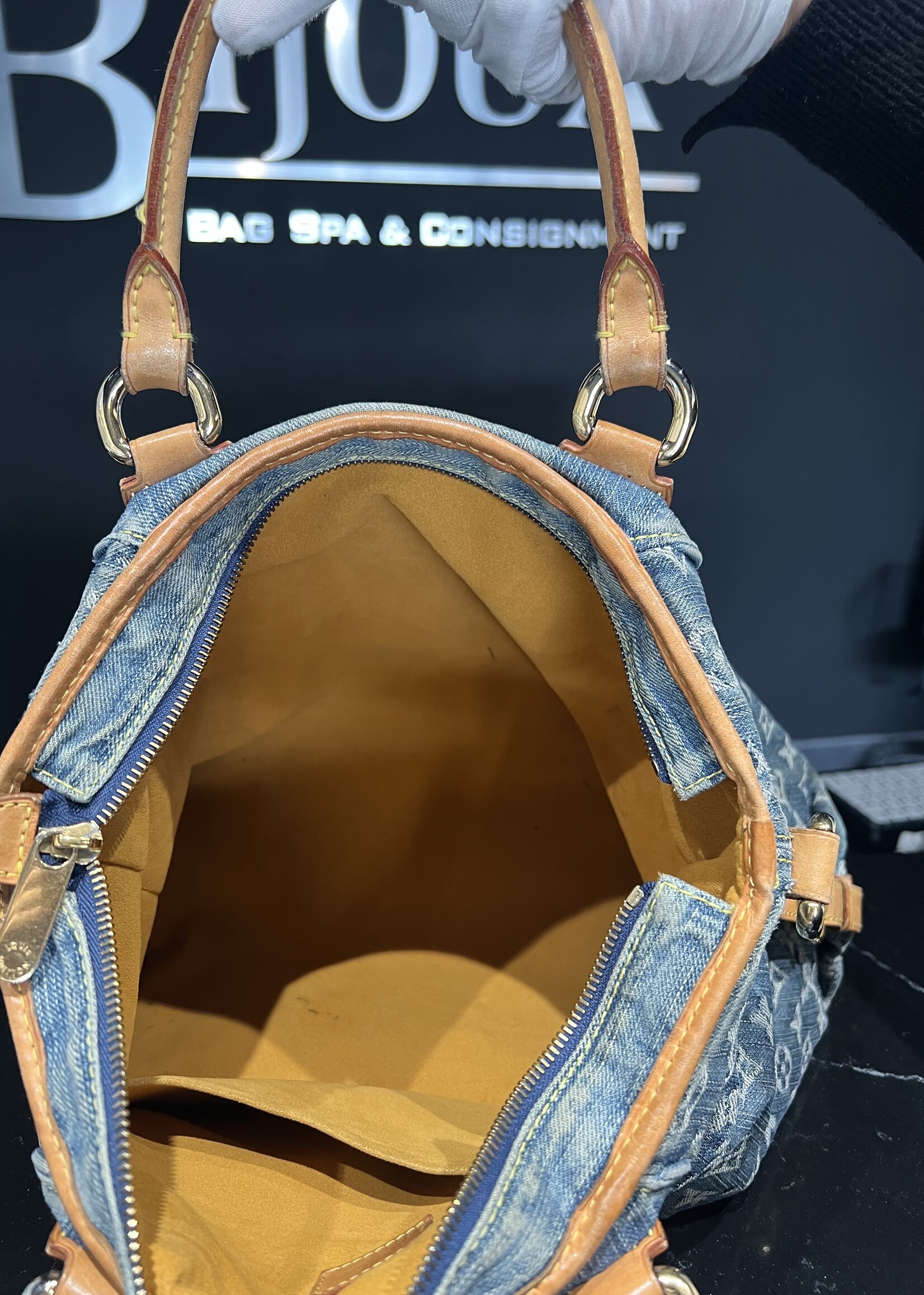 Louis Vuitton SOLD - Louis Vuitton Neo Cabby GM