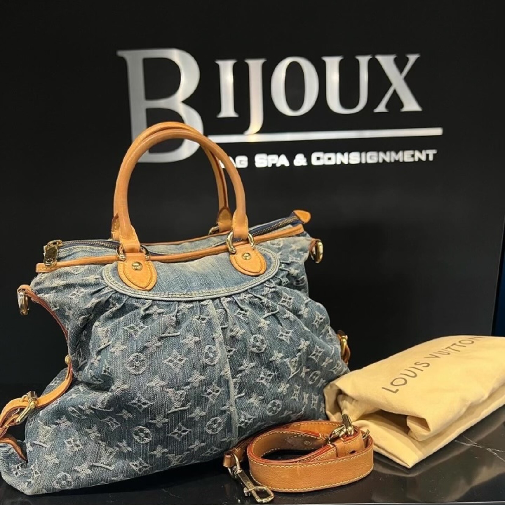 Louis Vuitton SOLD - Louis Vuitton Neo Cabby GM