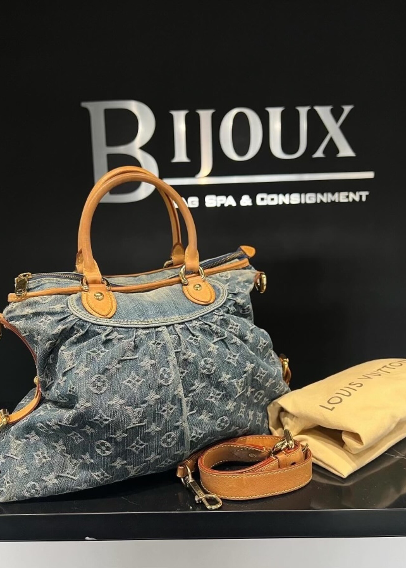 Louis Vuitton SOLD - Louis Vuitton Neo Cabby GM