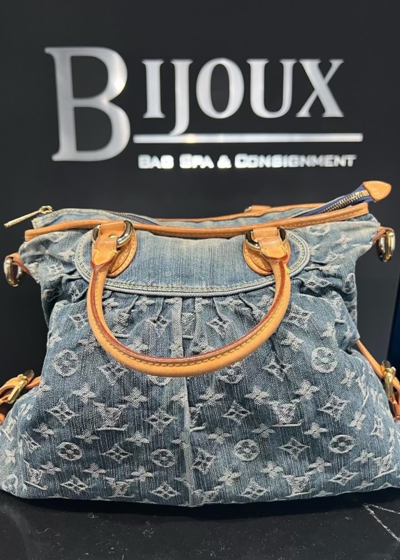 Louis Vuitton SOLD - Louis Vuitton Neo Cabby GM