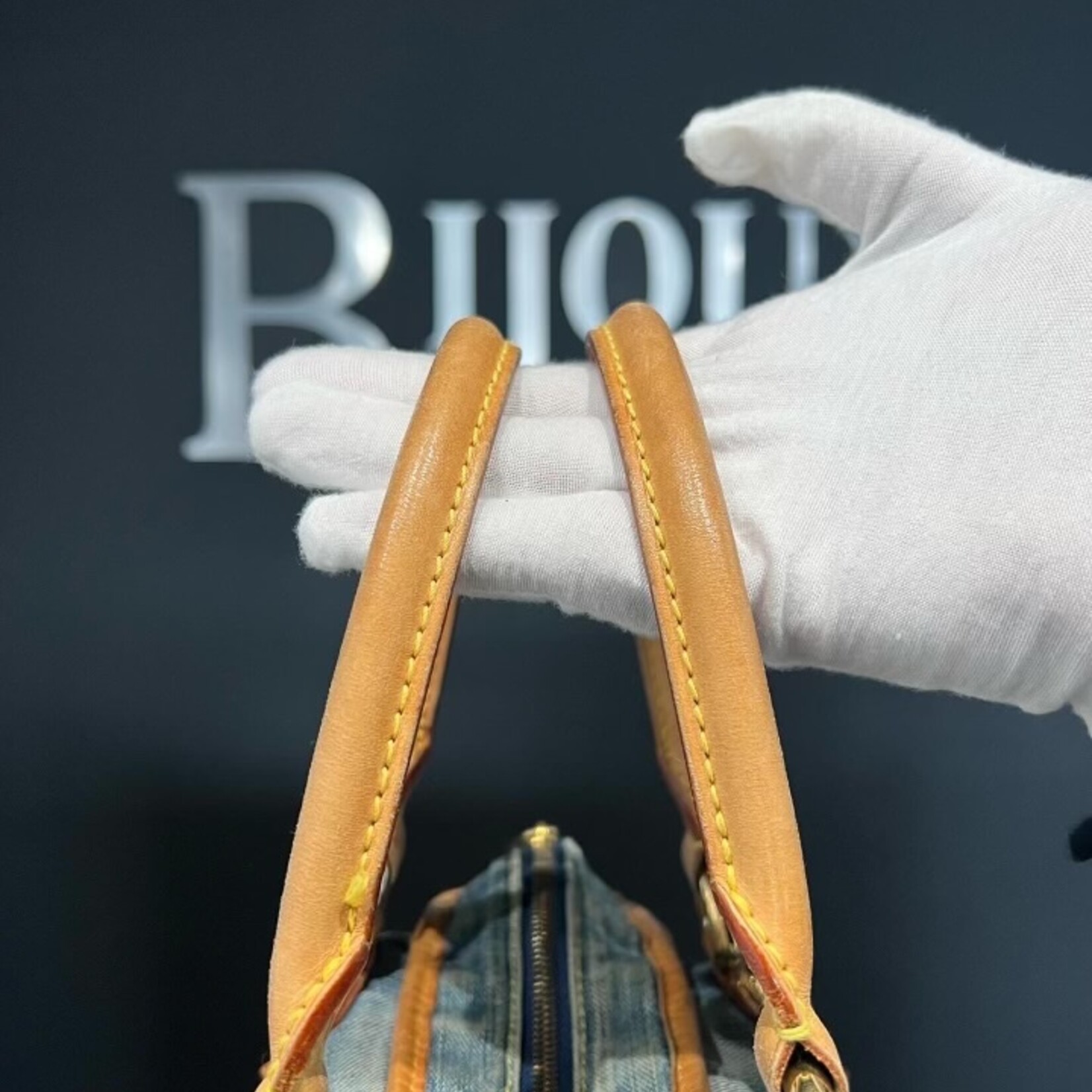 Louis Vuitton SOLD - Louis Vuitton Neo Cabby GM