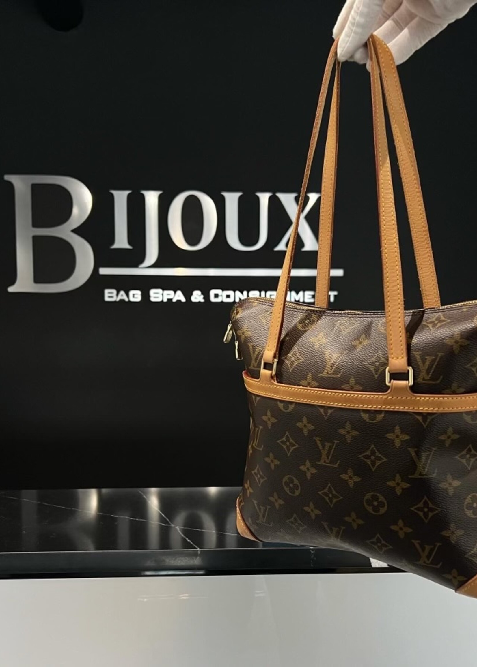Louis Vuitton SOLD - Louis Vuitton Sac Coussin PM
