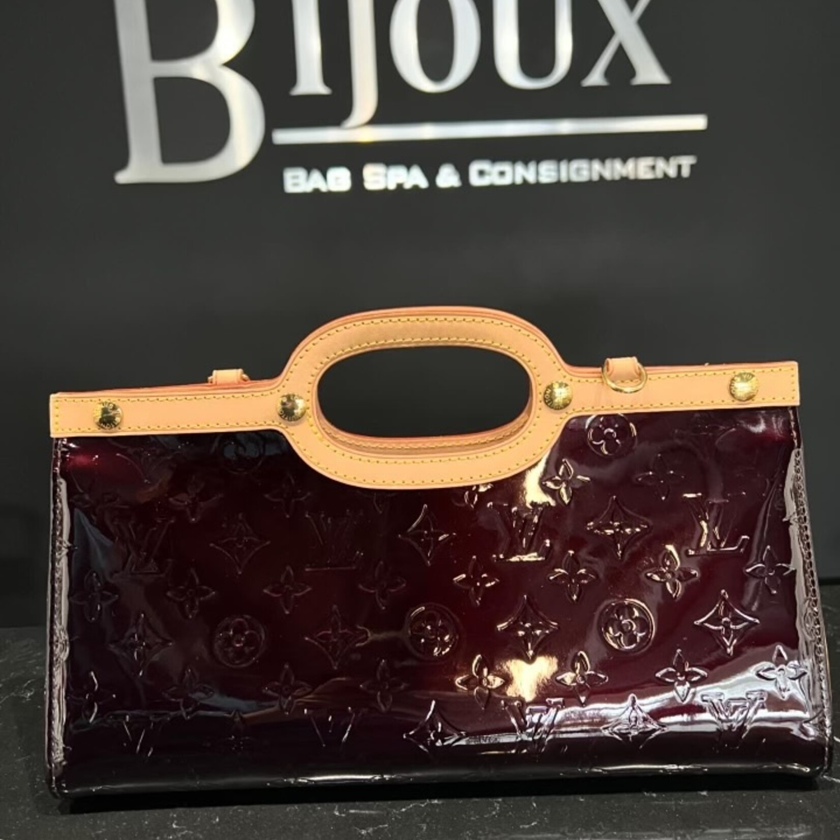 Louis Vuitton SOLD - Louis Vuitton Roxbury Amarante