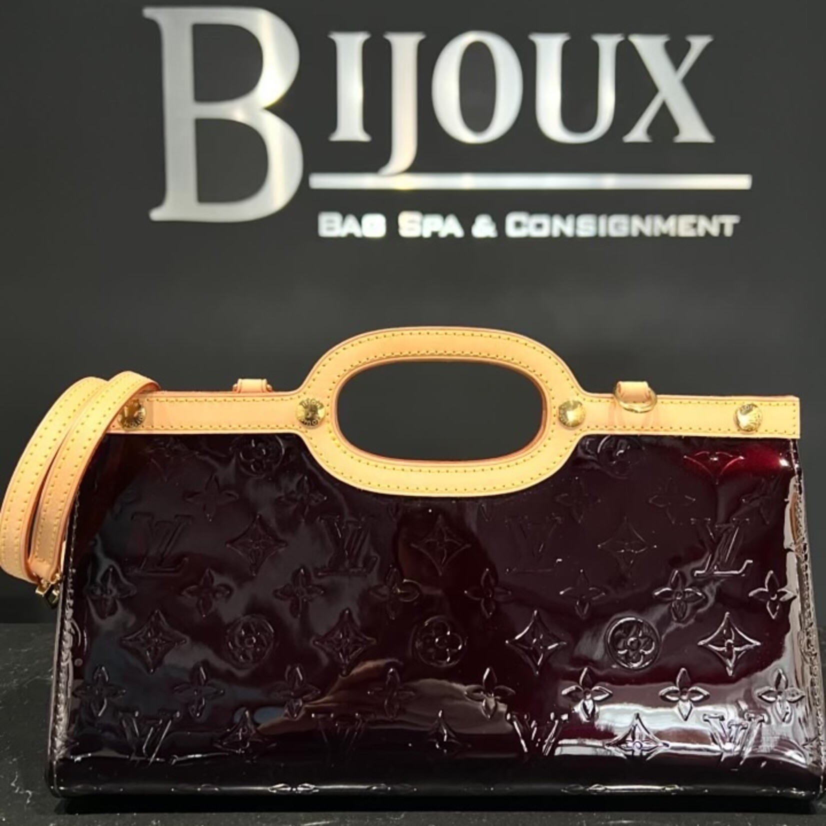 Louis Vuitton SOLD - Louis Vuitton Roxbury Amarante