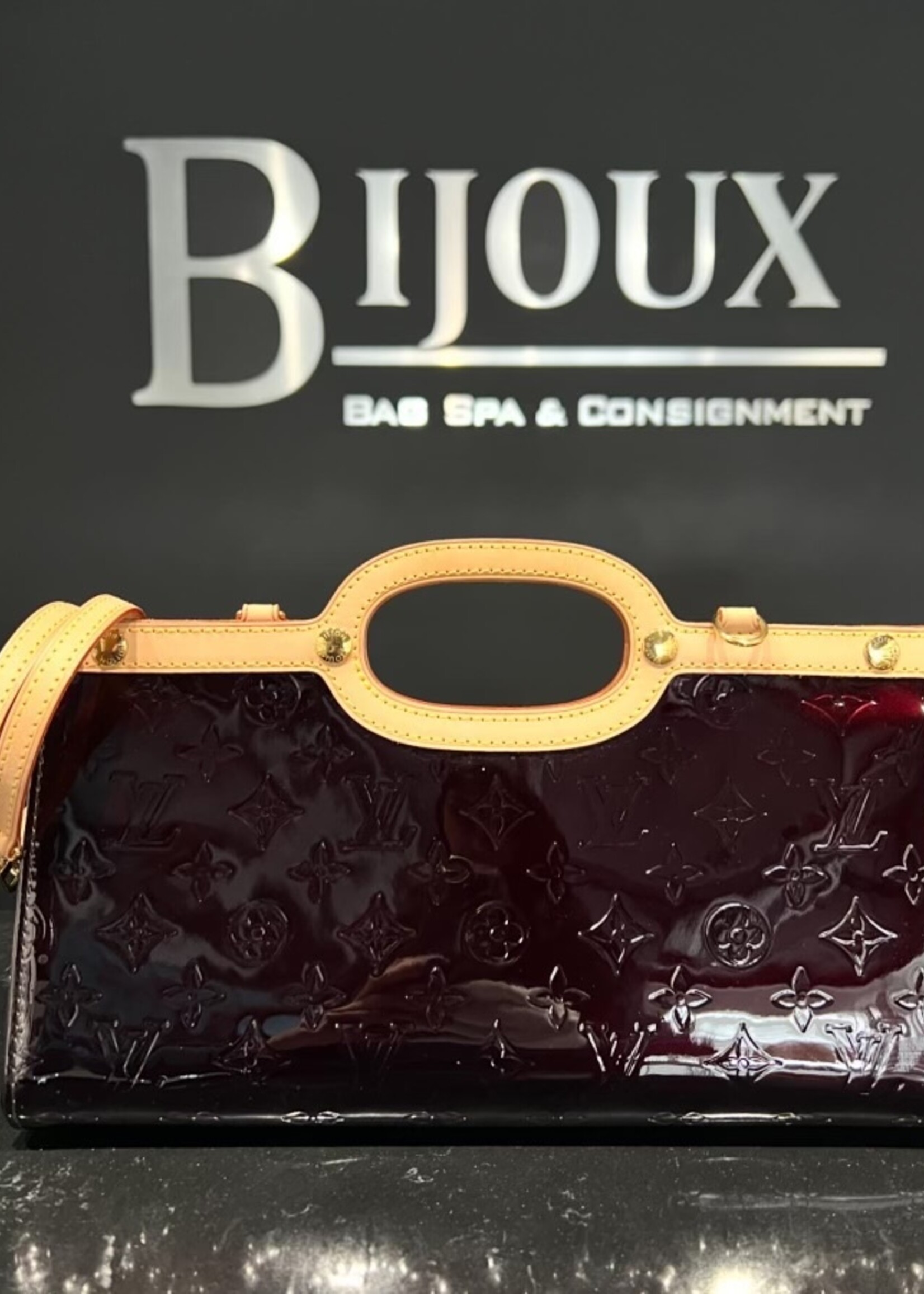 Louis Vuitton SOLD - Louis Vuitton Roxbury Amarante