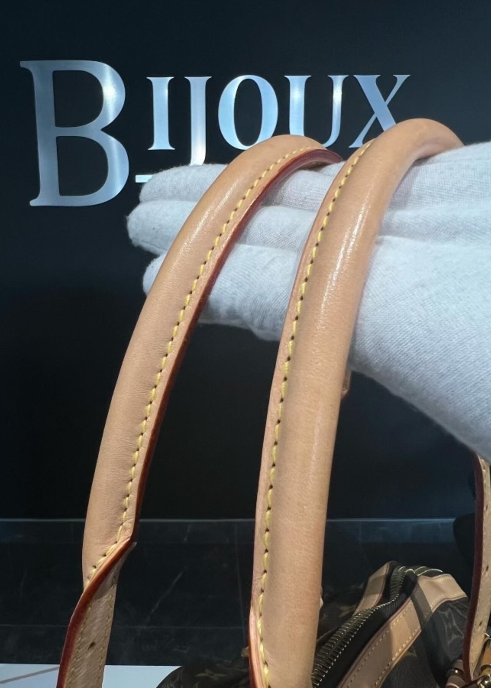 Louis Vuitton SOLD - Louis Vuitton Tivoli GM