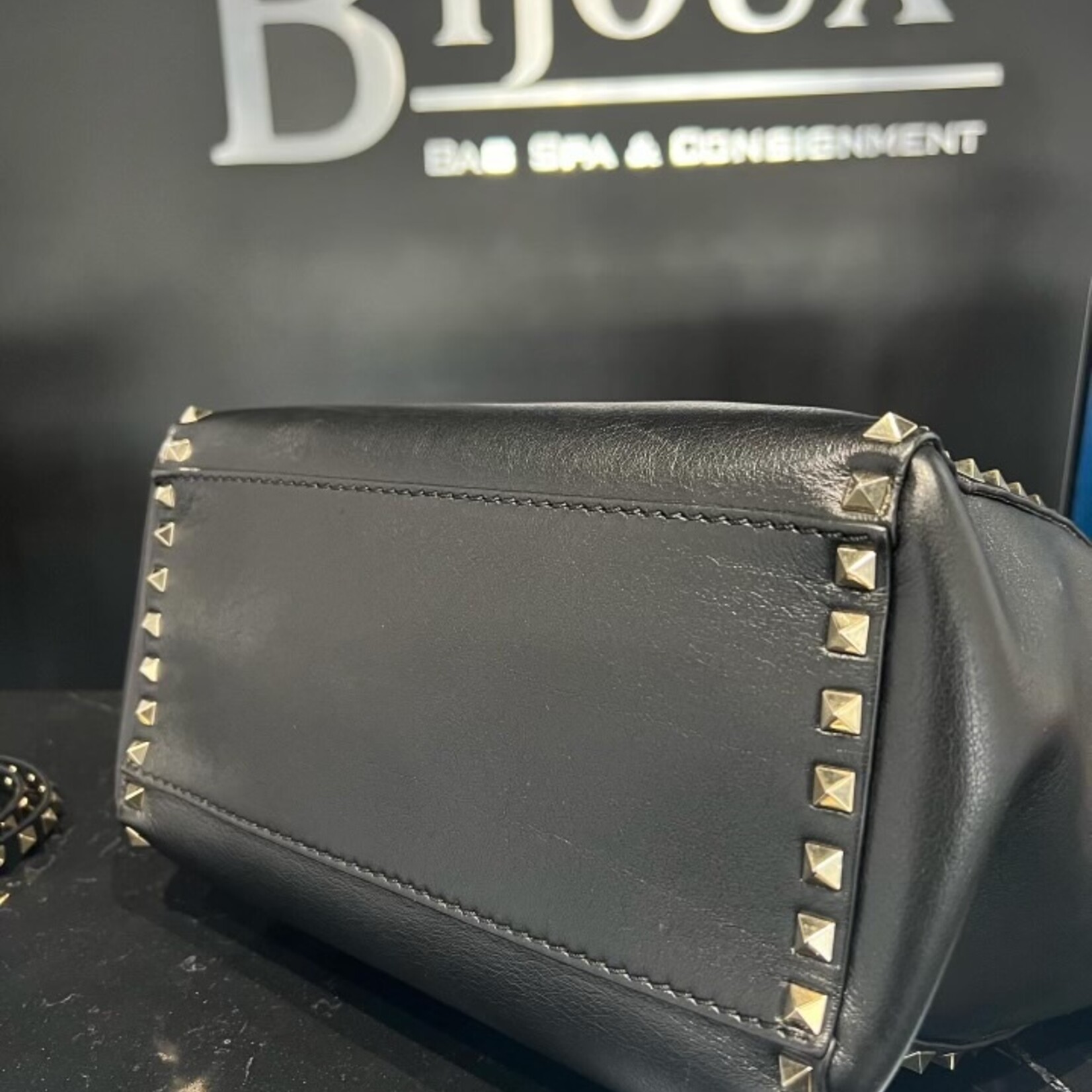 Valentino SOLD- Valentino Garavani Rockstud Medium Bag