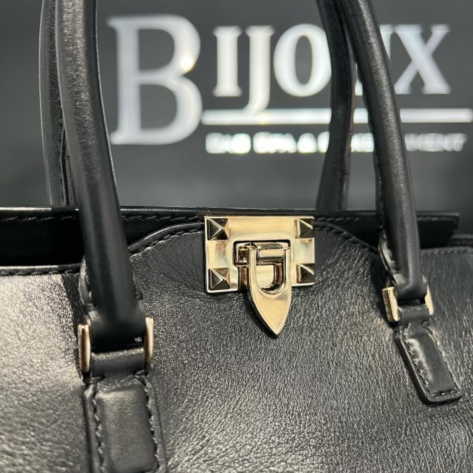 Valentino SOLD- Valentino Garavani Rockstud Medium Bag