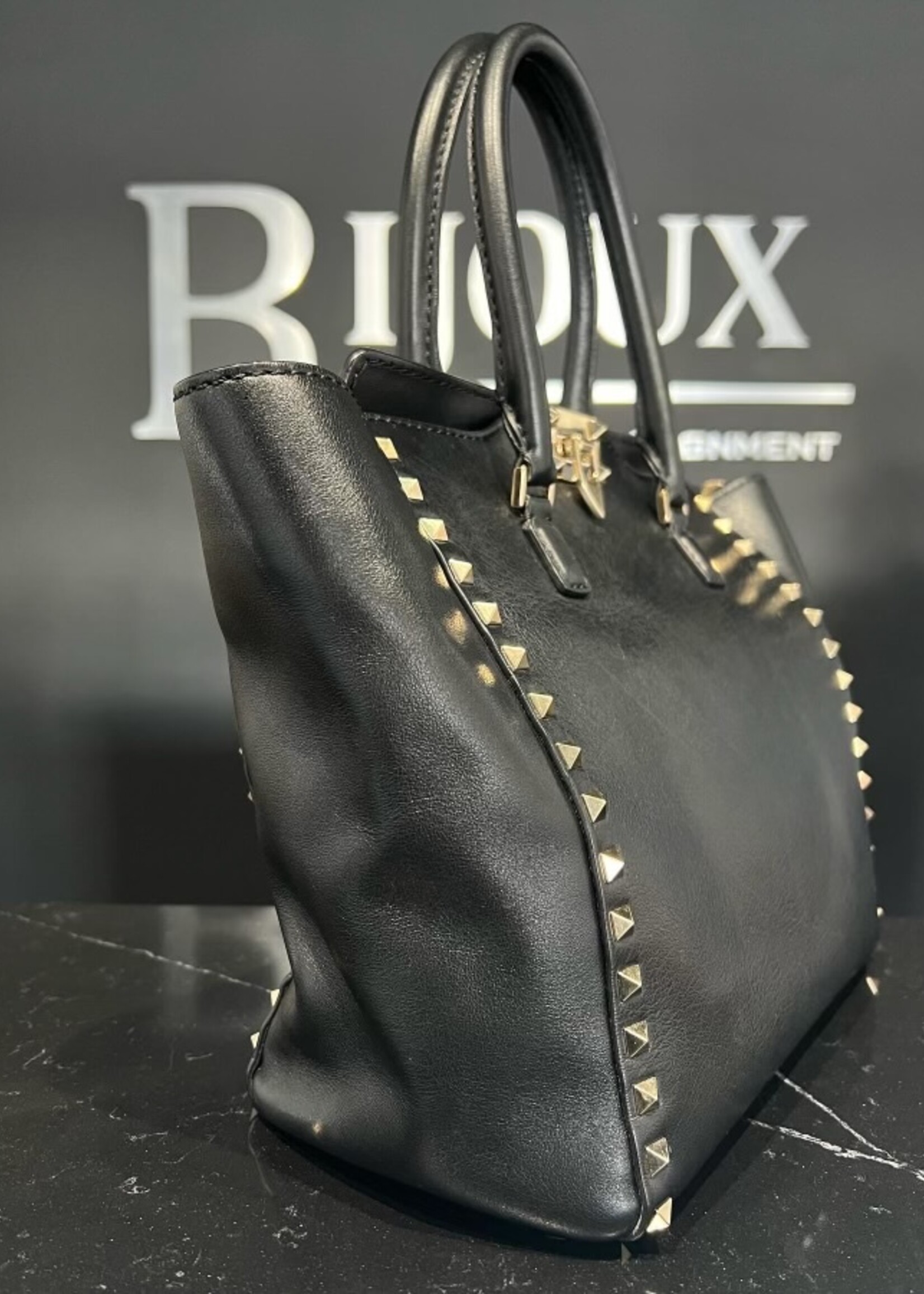 Valentino SOLD- Valentino Garavani Rockstud Medium Bag