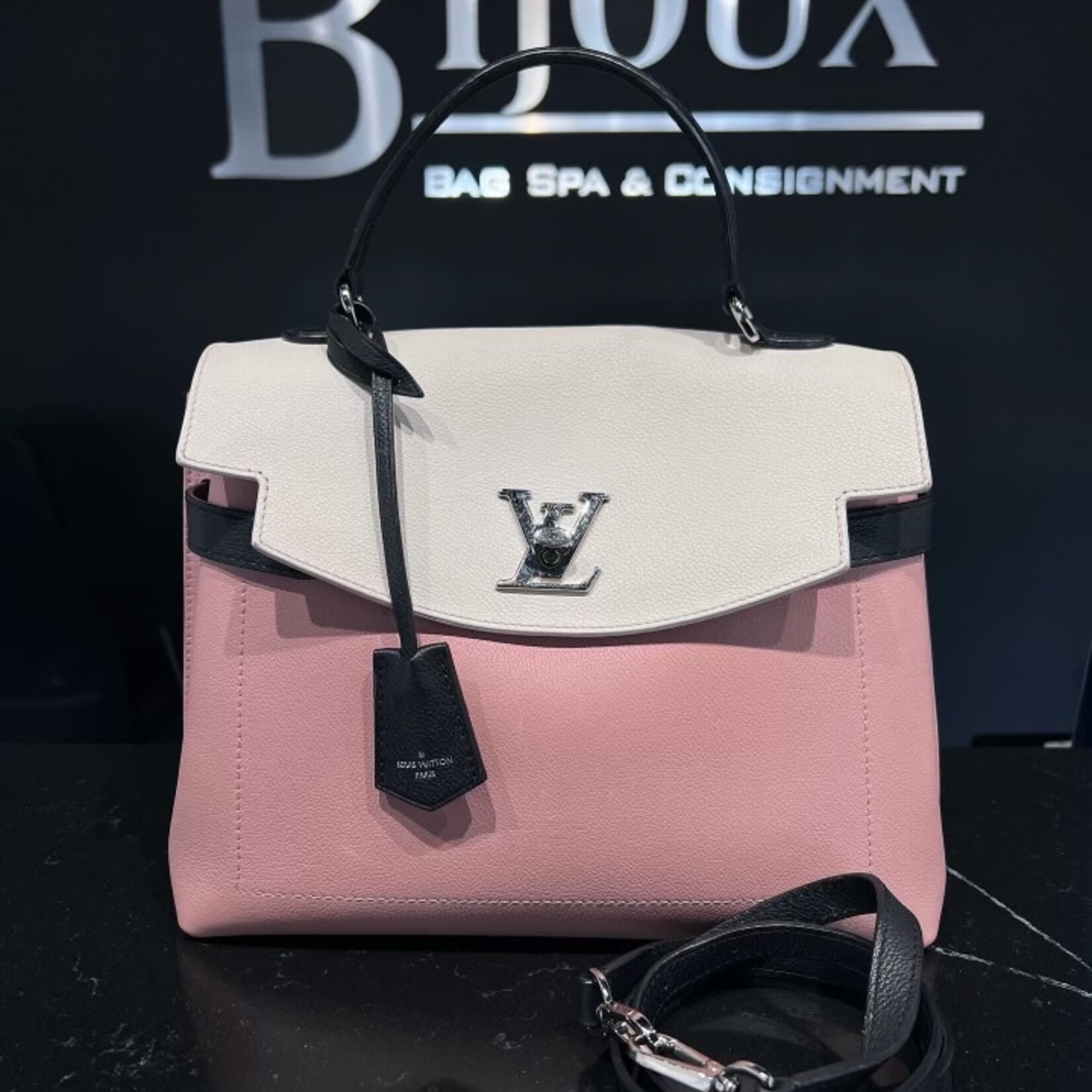 Louis Vuitton SOLD- Louis Vuitton Lockme Ever MM