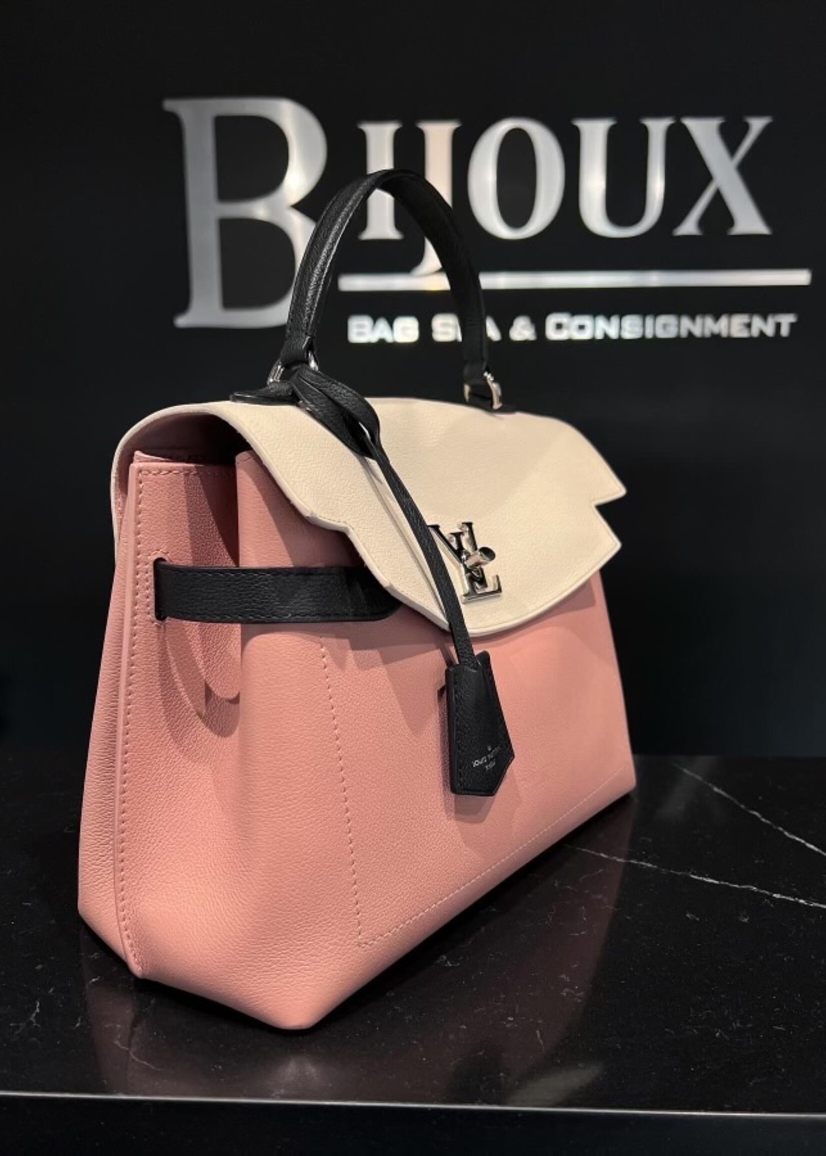 Louis Vuitton SOLD- Louis Vuitton Lockme Ever MM