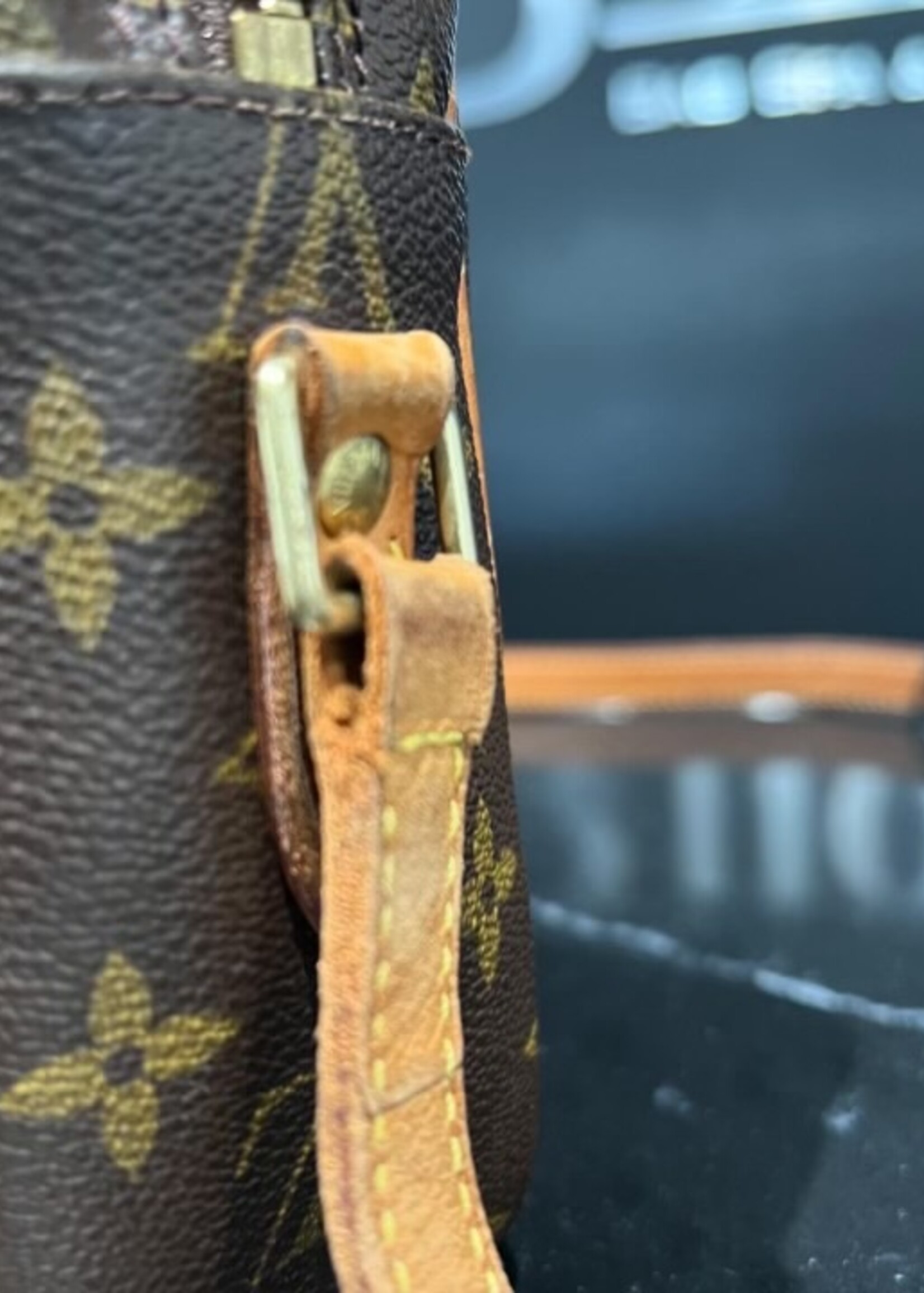 Louis Vuitton Louis Vuitton Trocadero 27