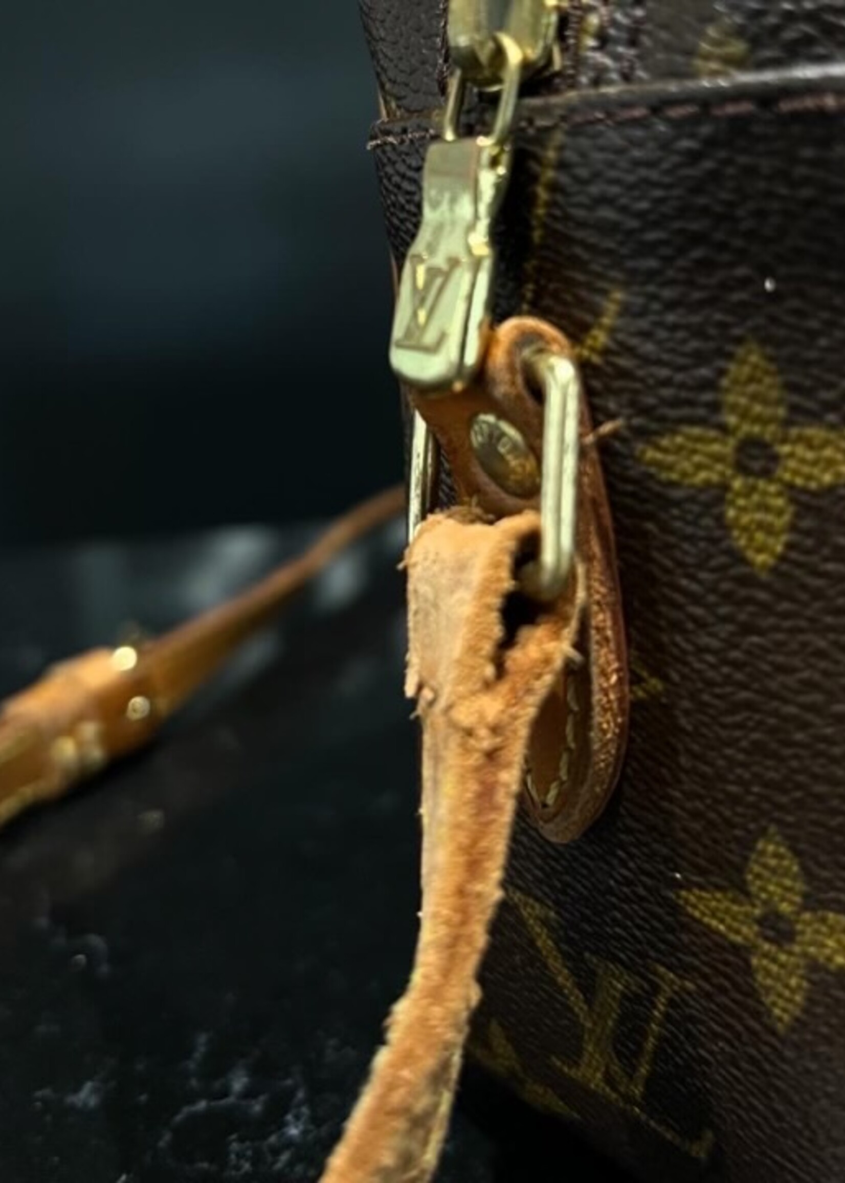 Louis Vuitton Louis Vuitton Trocadero 27