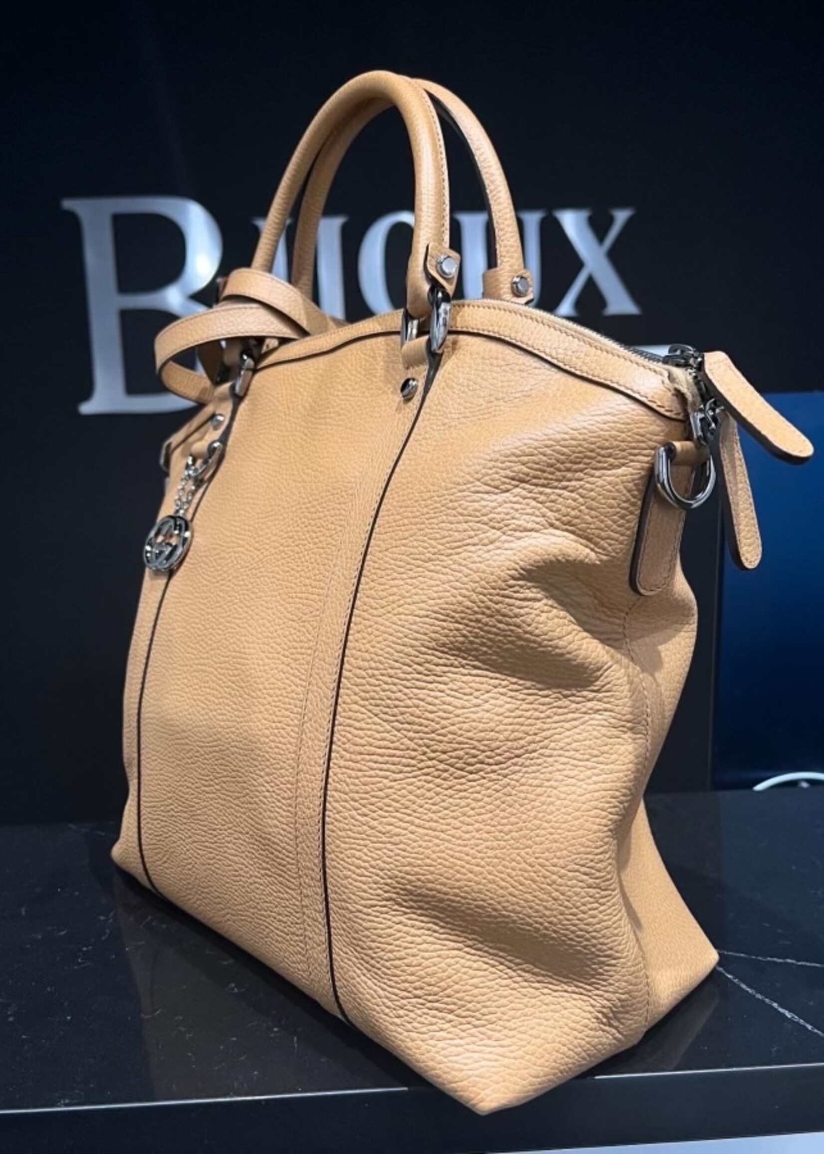 Gucci SOLD - Gucci Large Pebbled Dome Tote