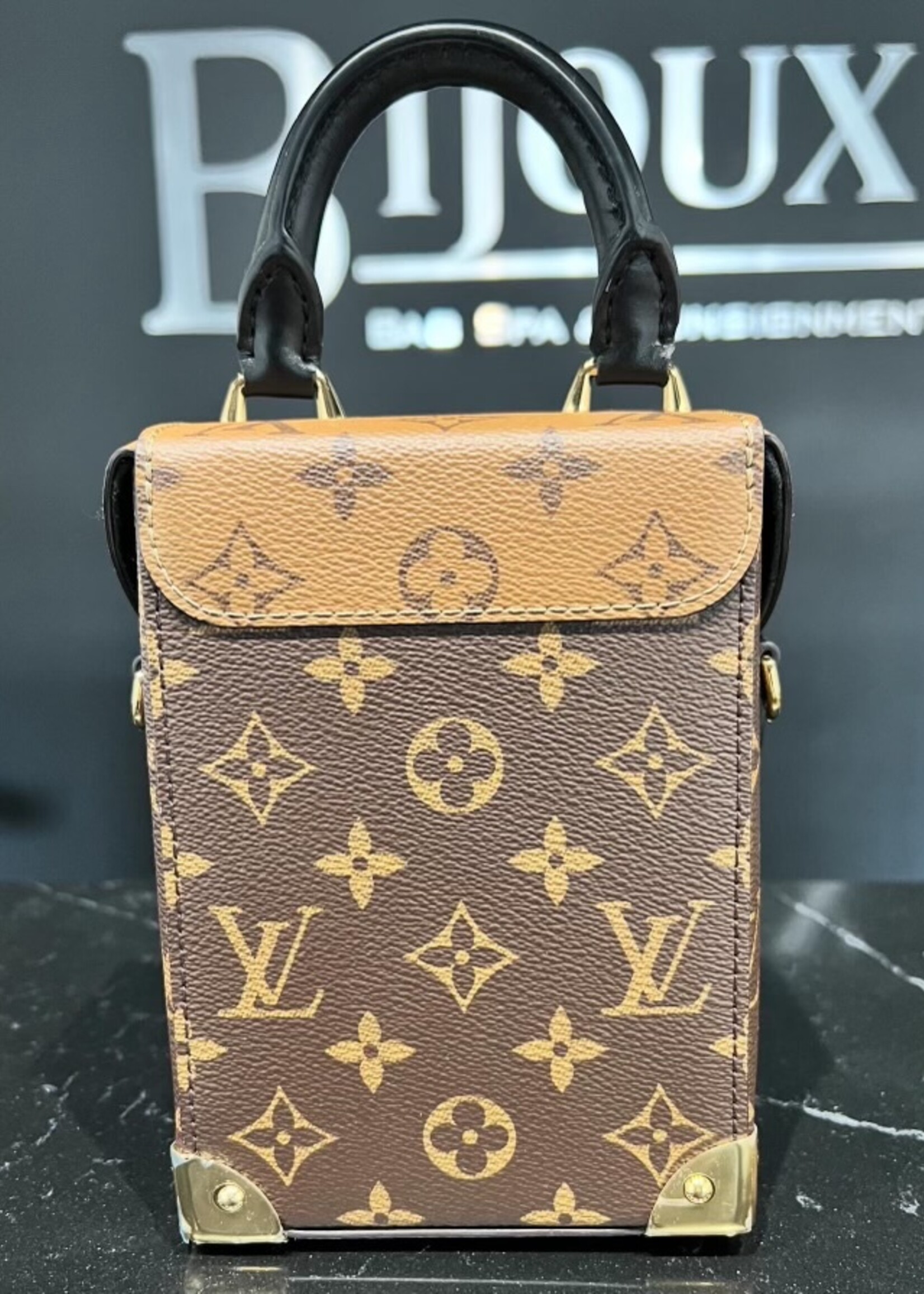 Louis Vuitton SOLD - Louis Vuitton Reverse Monogram Camera Box
