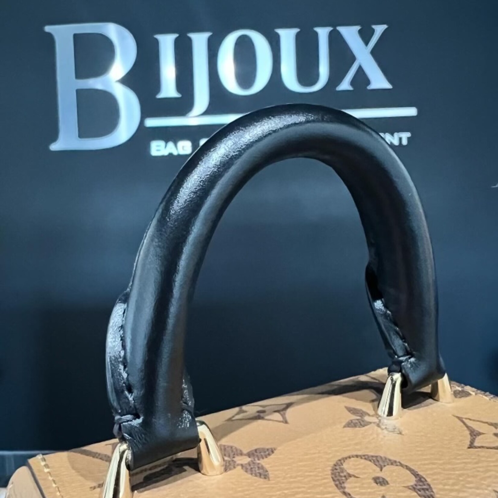 Louis Vuitton SOLD - Louis Vuitton Reverse Monogram Camera Box
