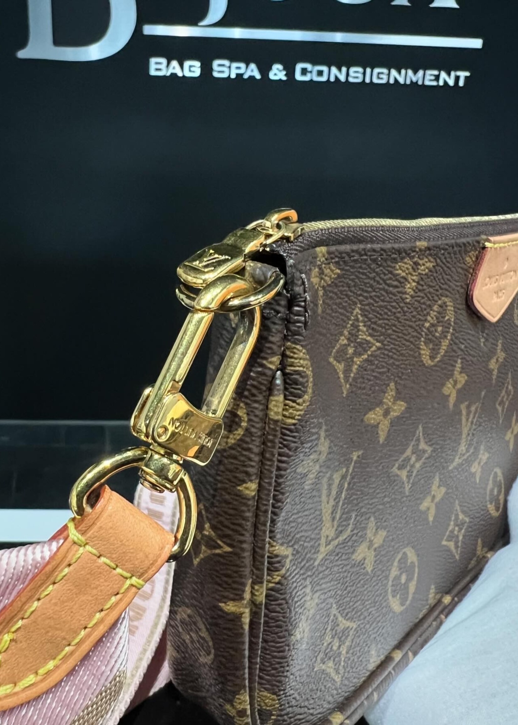 Louis Vuitton SOLD- Louis Vuitton Multi Pochette Rose Clair