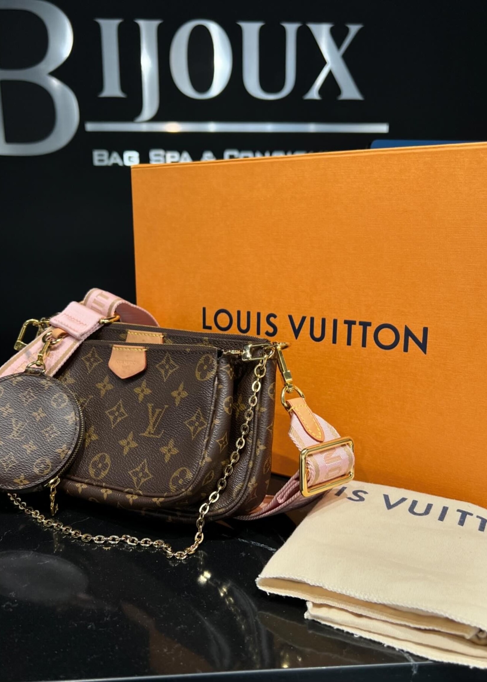 Louis Vuitton SOLD- Louis Vuitton Multi Pochette Rose Clair