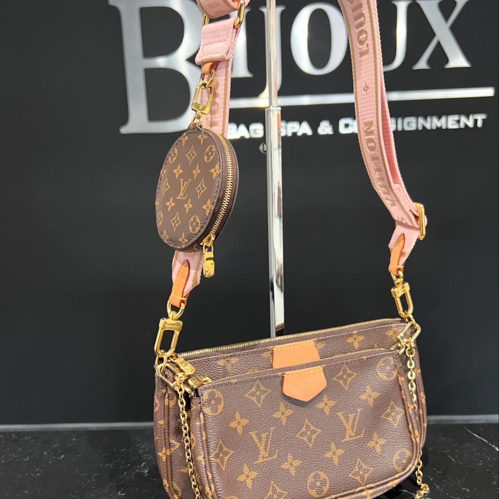 Louis Vuitton SOLD- Louis Vuitton Multi Pochette Rose Clair