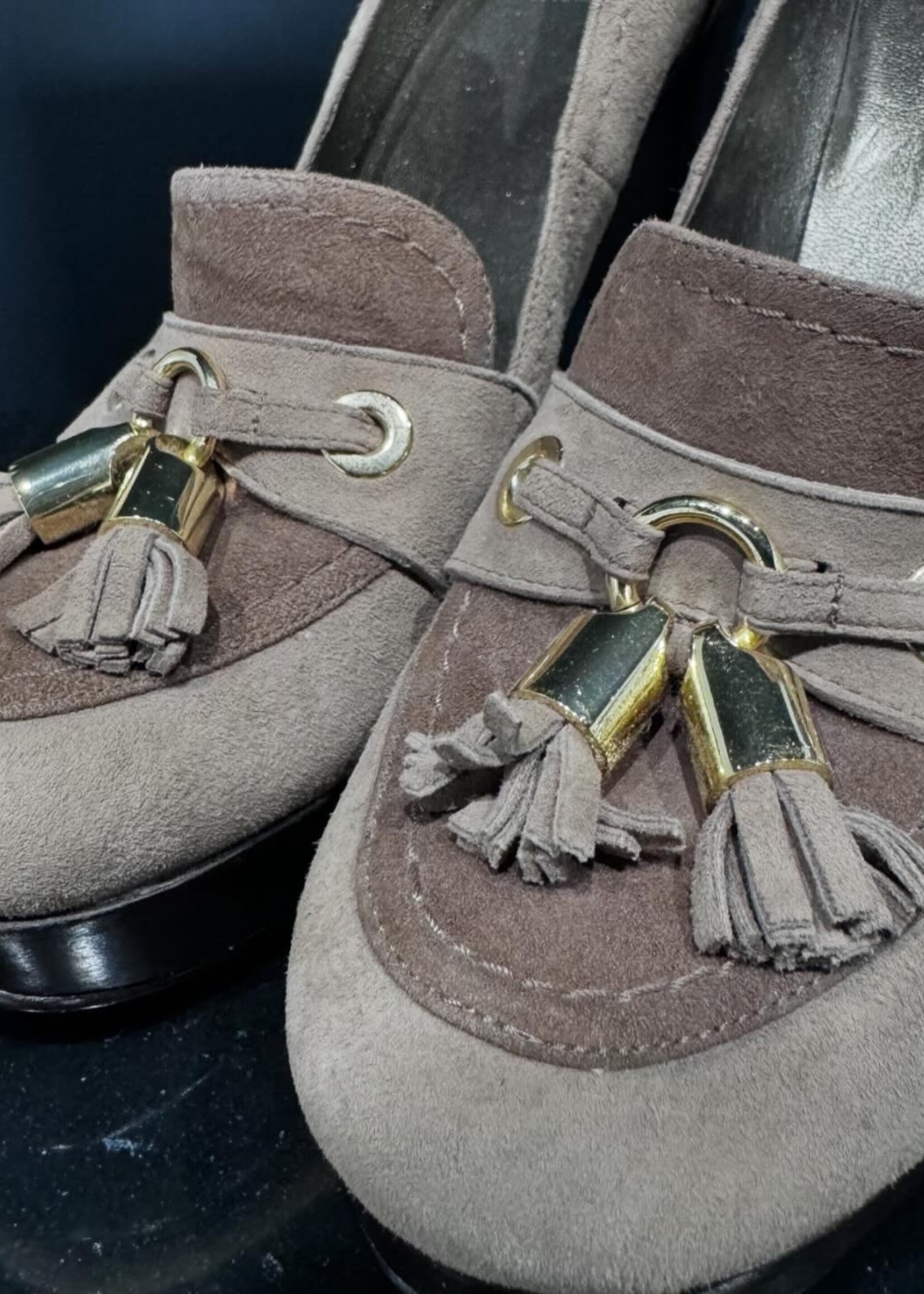 Stuart Weitzman SOLD- Stuart Weitzman Pumps 37