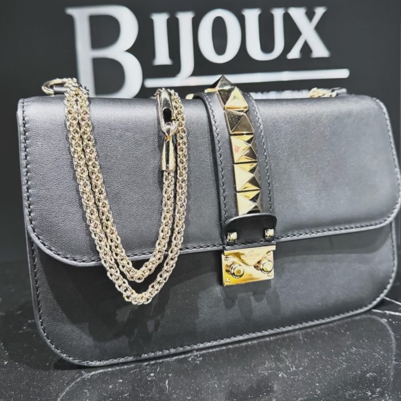 Valentino SOLD - Valentino Garavani Medium Glam Lock