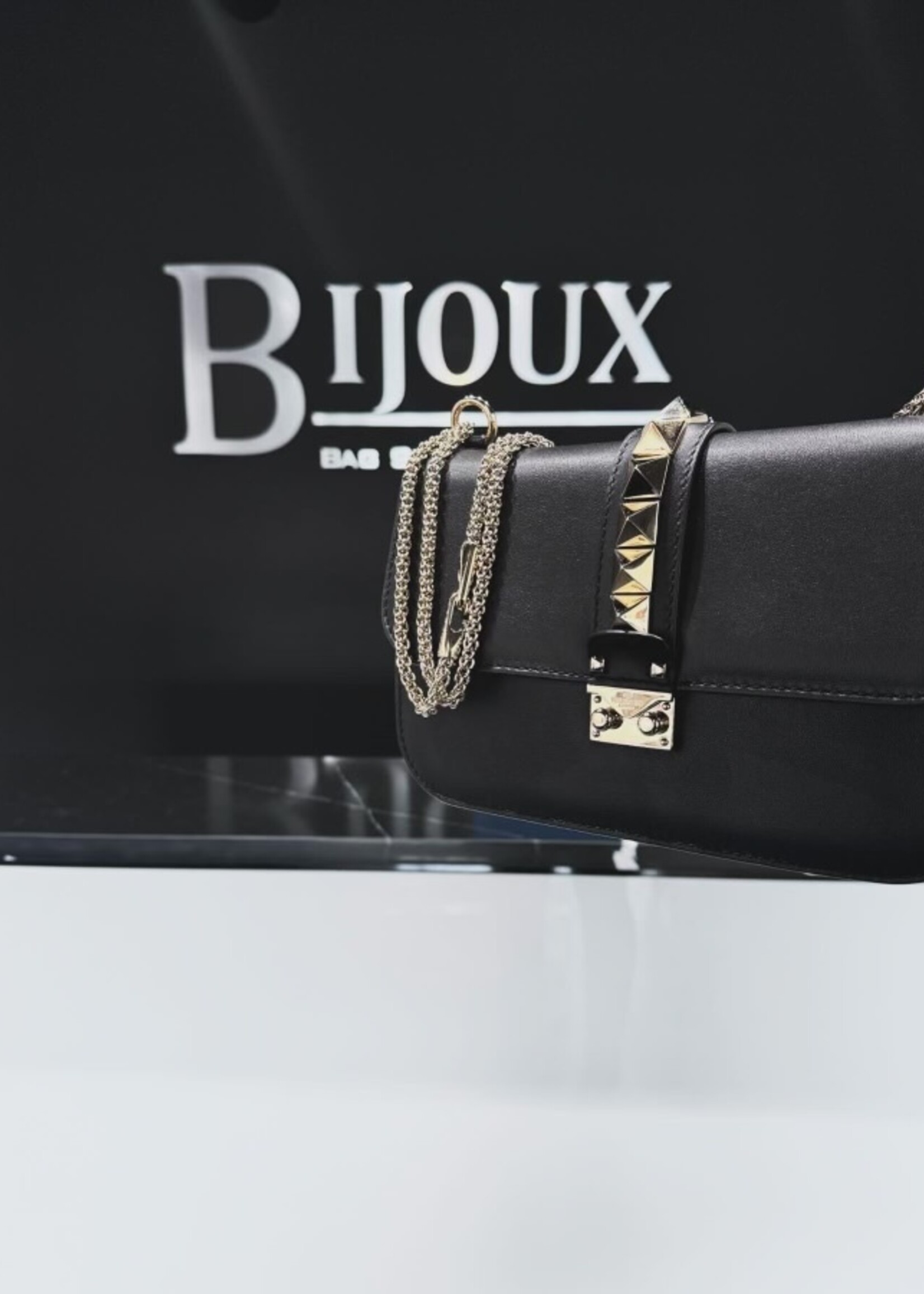 Valentino SOLD - Valentino Garavani Medium Glam Lock