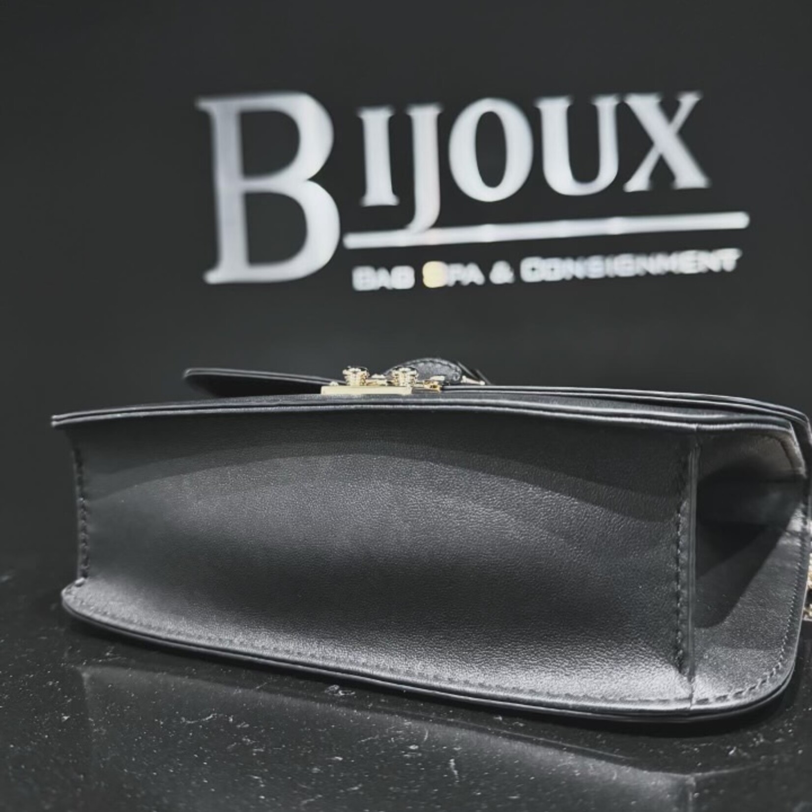 Valentino SOLD - Valentino Garavani Medium Glam Lock