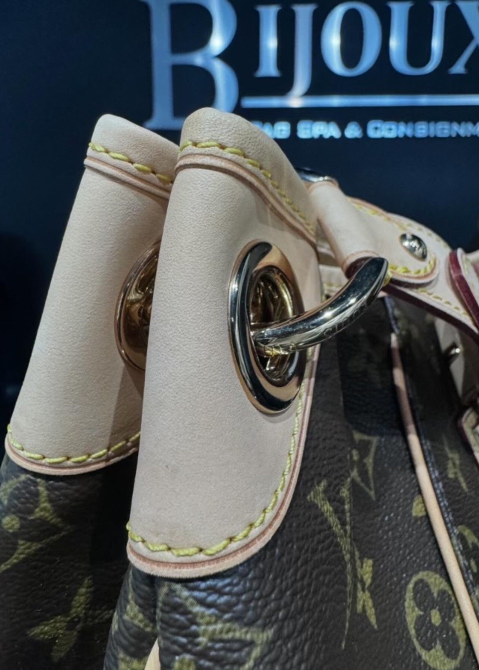 Louis Vuitton SOLD - Louis Vuitton Galliera PM