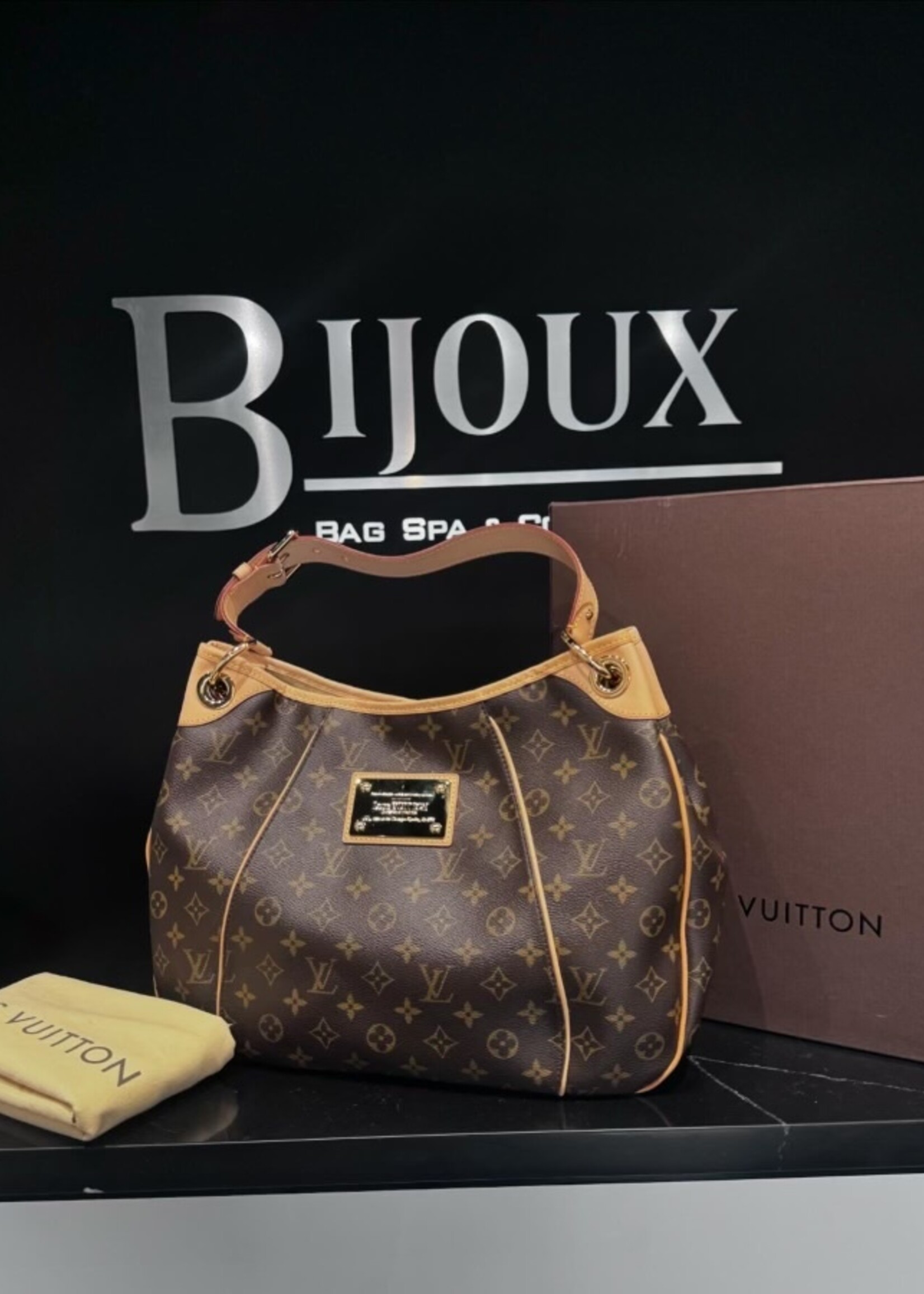 Louis Vuitton SOLD - Louis Vuitton Galliera PM