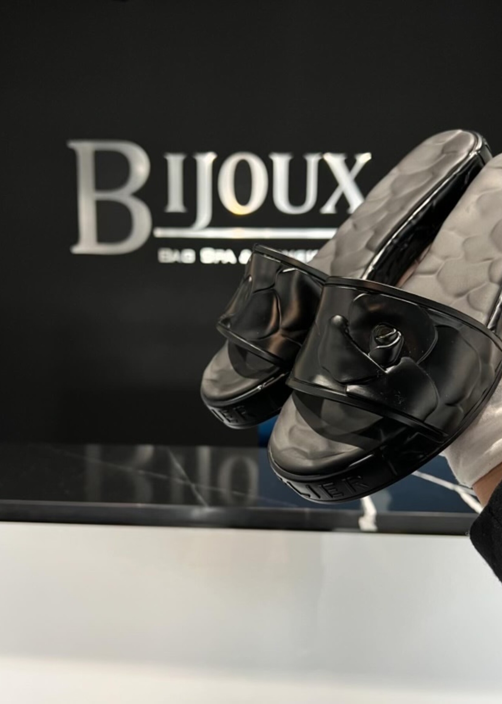 Valentino Valentino Garavani Rubber Atelier Slides- 40