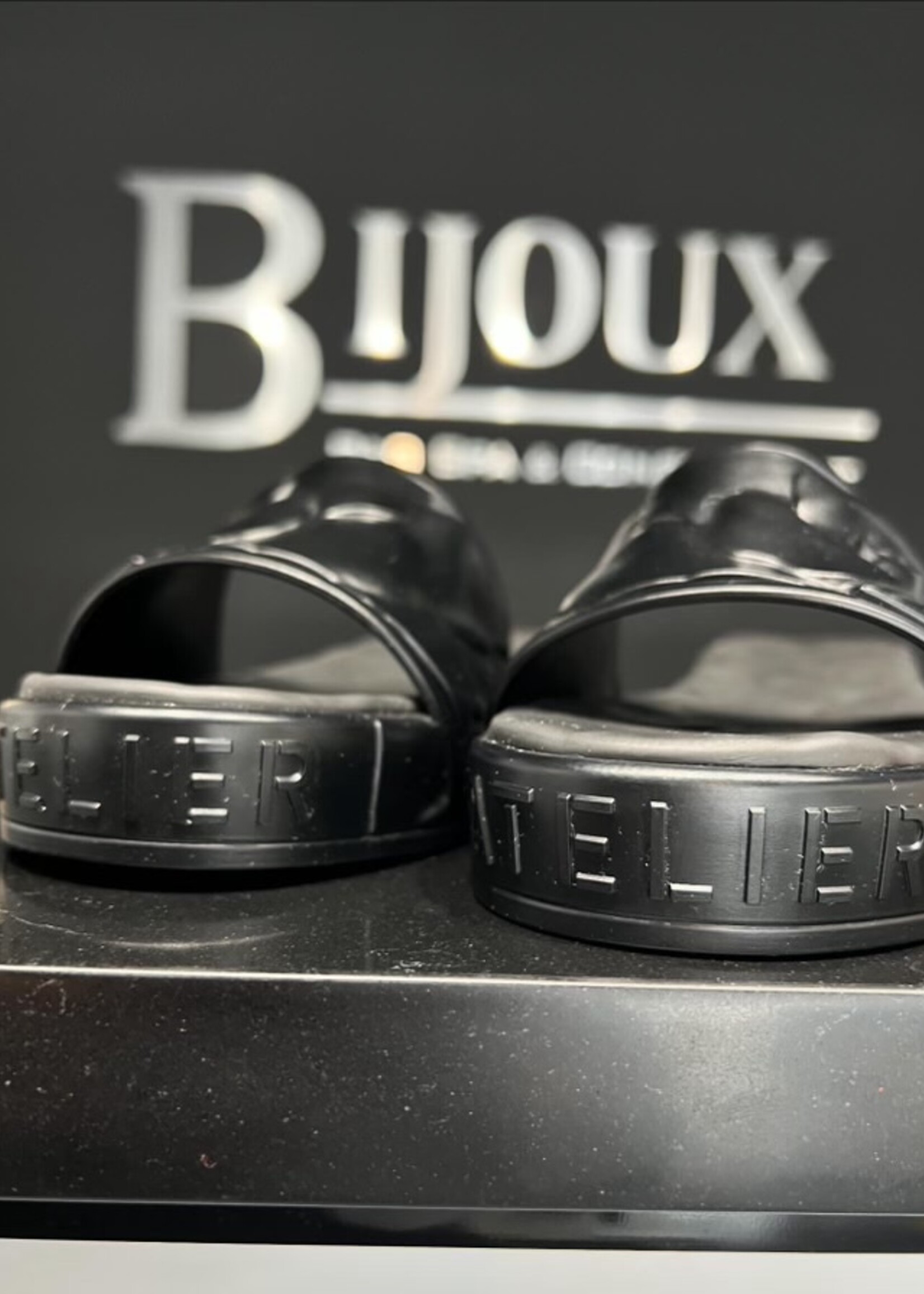 Valentino Valentino Garavani Rubber Atelier Slides- 40