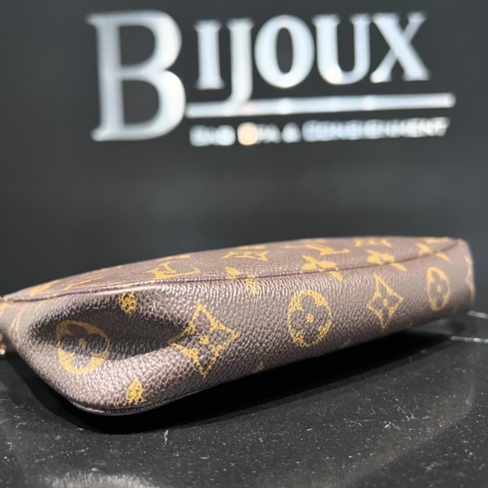 Louis Vuitton SOLD - Louis Vuitton Monogram Pochette