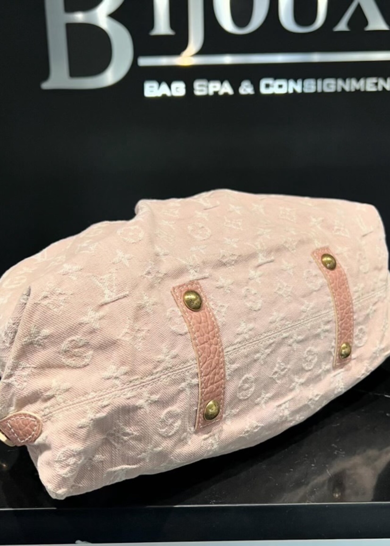 Louis Vuitton SOLD- Louis Vuitton Neo Cabby MM