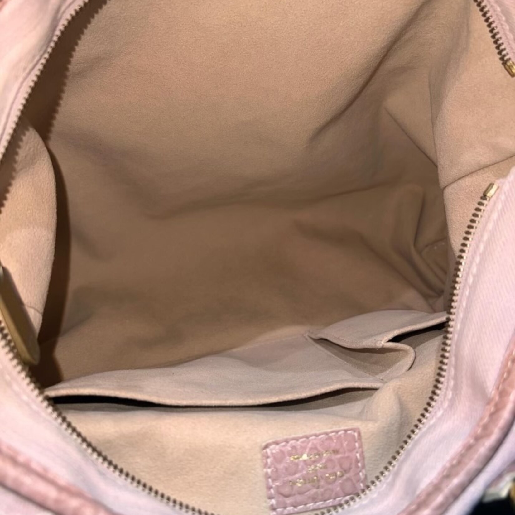 Louis Vuitton SOLD- Louis Vuitton Neo Cabby MM