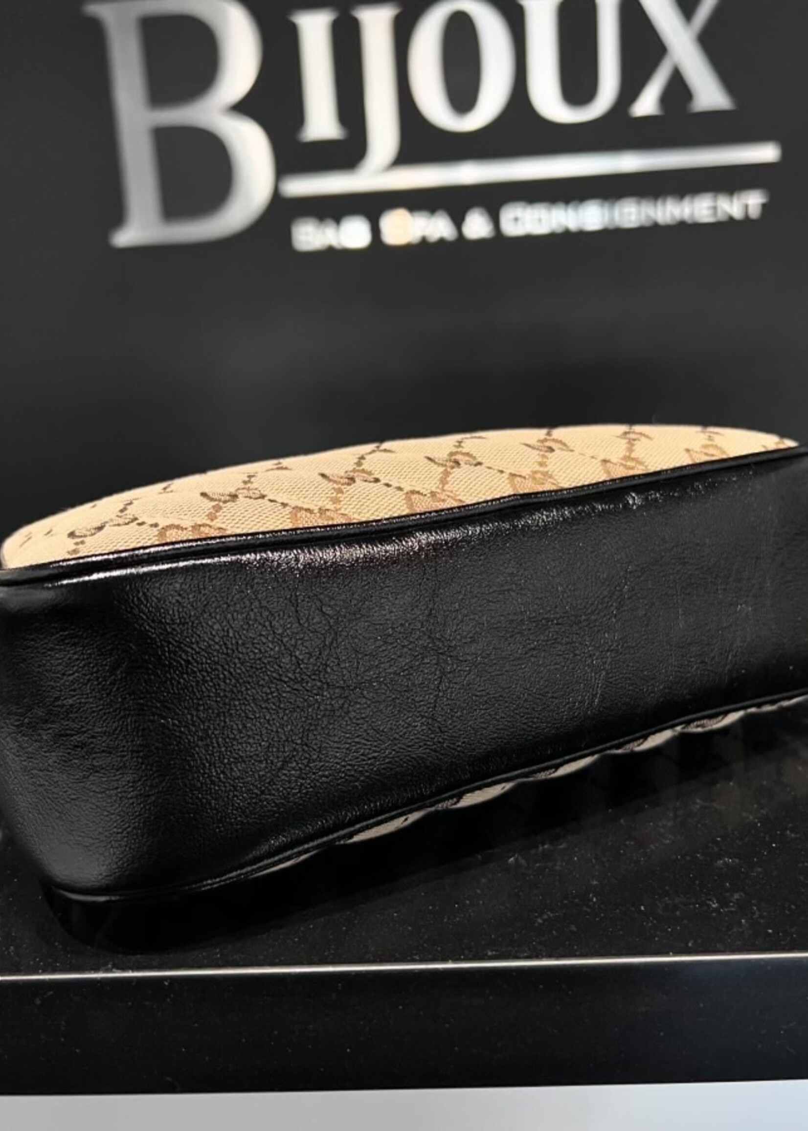 Gucci SOLD- Gucci Marmont Small Chain Bag