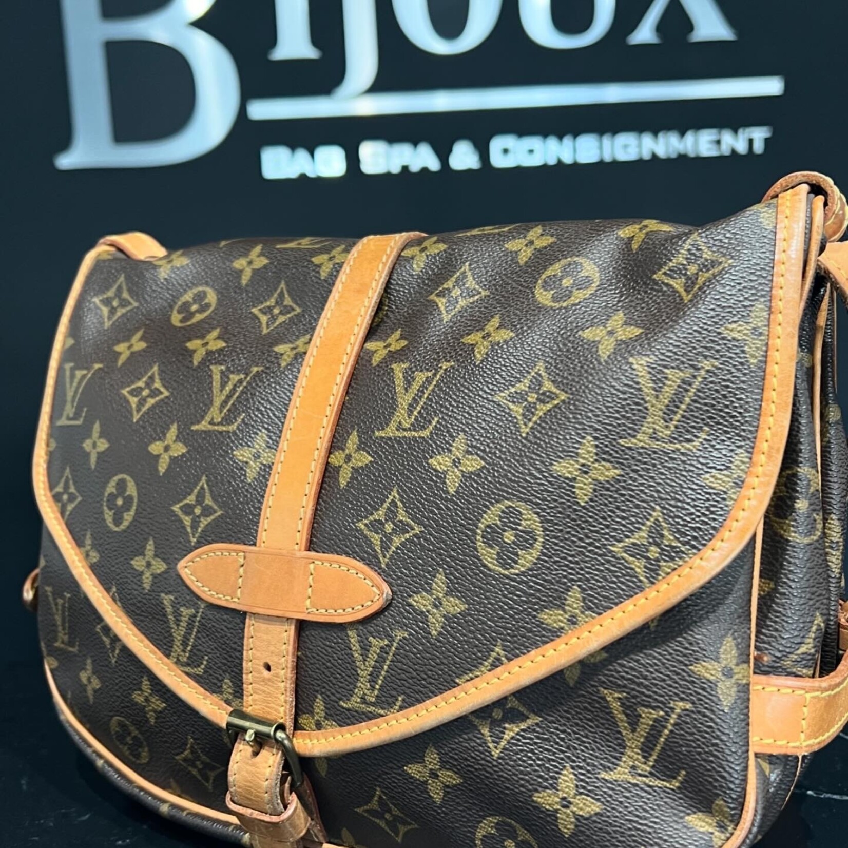 Louis Vuitton SOLD- Louis Vuitton Saumur