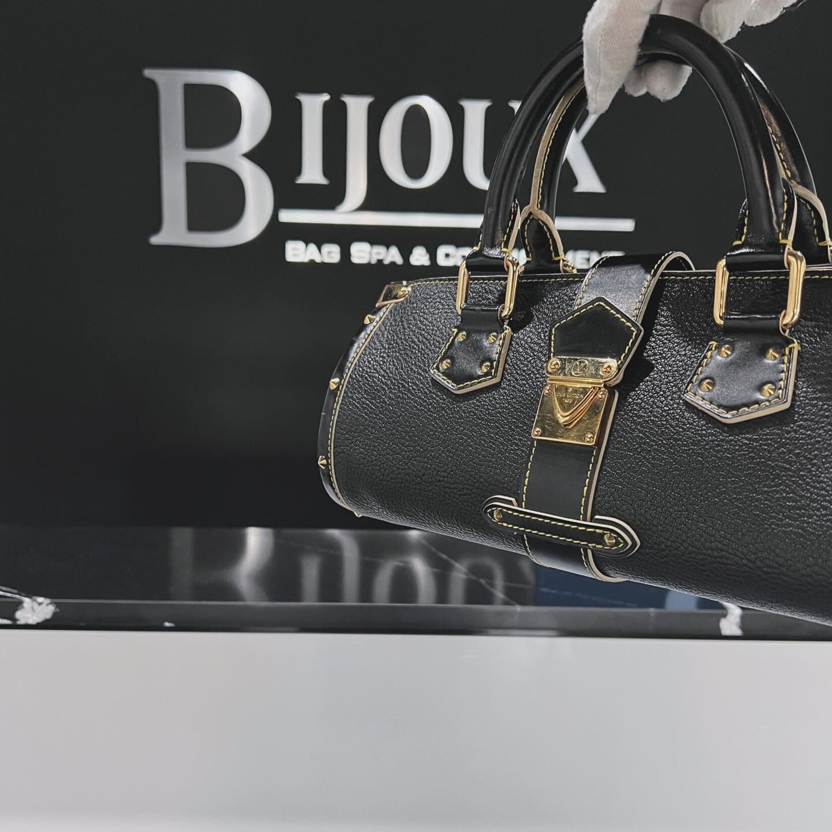 Louis Vuitton SOLD- Louis Vuitton Suhali L Epanoui