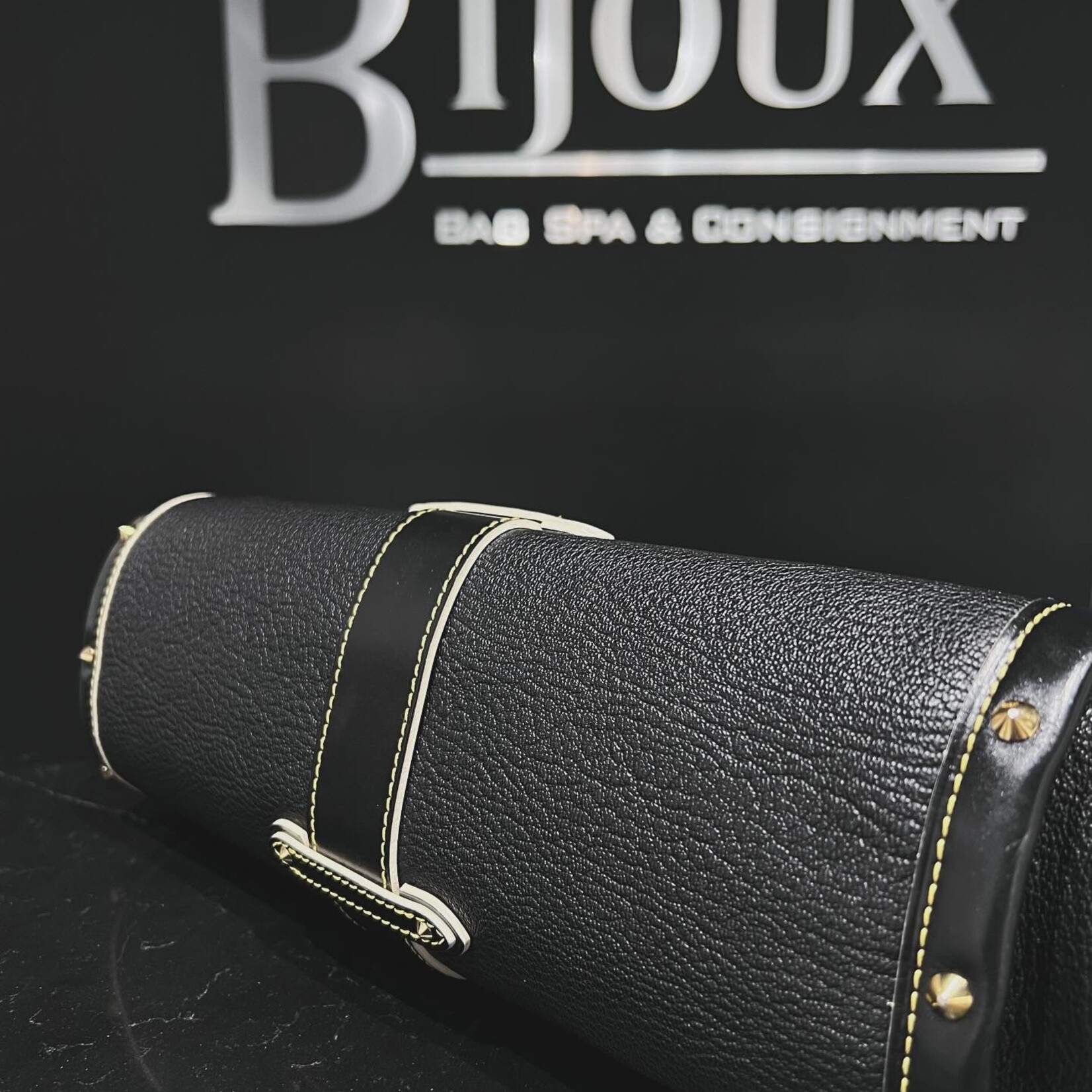 Louis Vuitton SOLD- Louis Vuitton Suhali L Epanoui