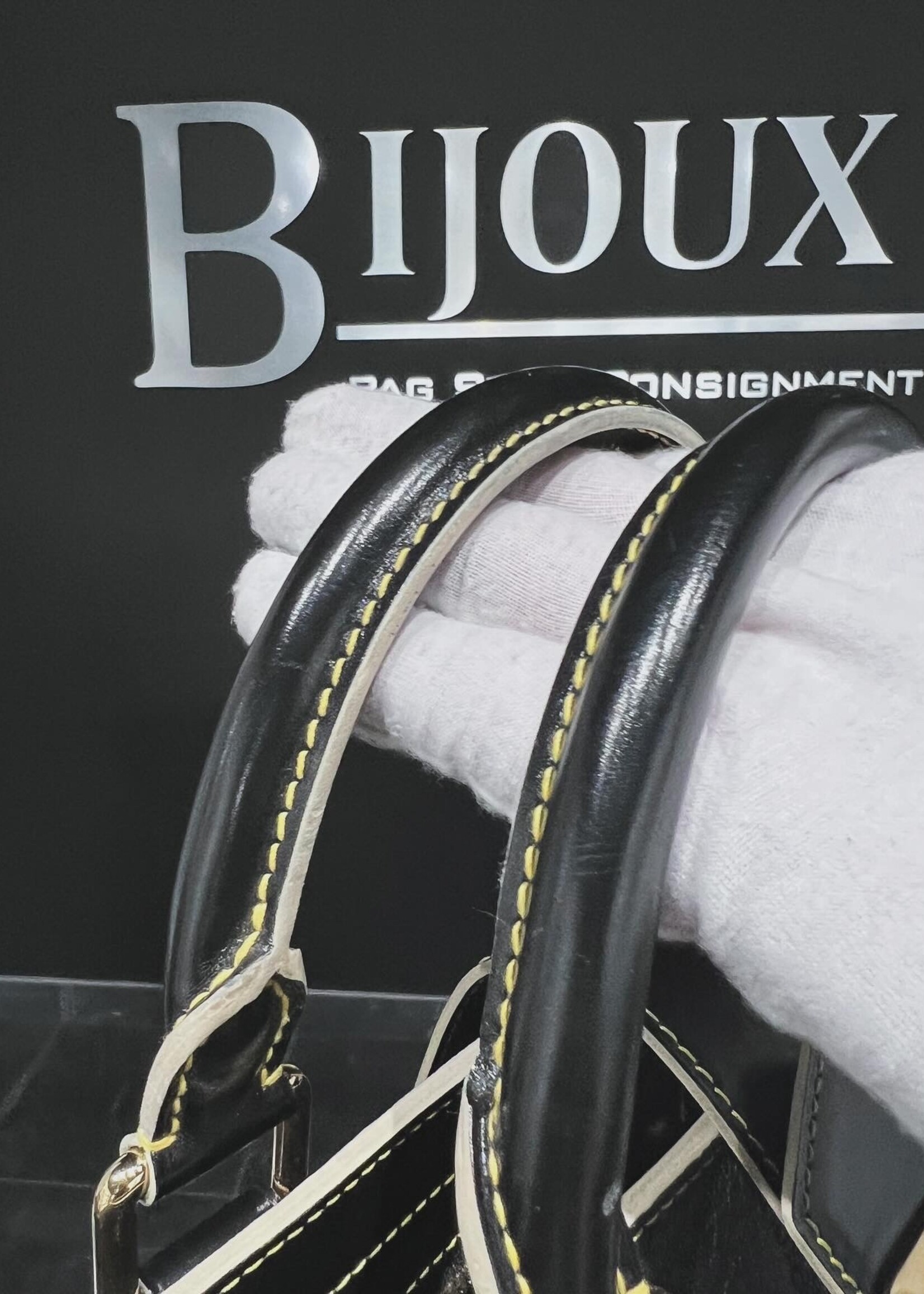 Louis Vuitton SOLD- Louis Vuitton Suhali L Epanoui