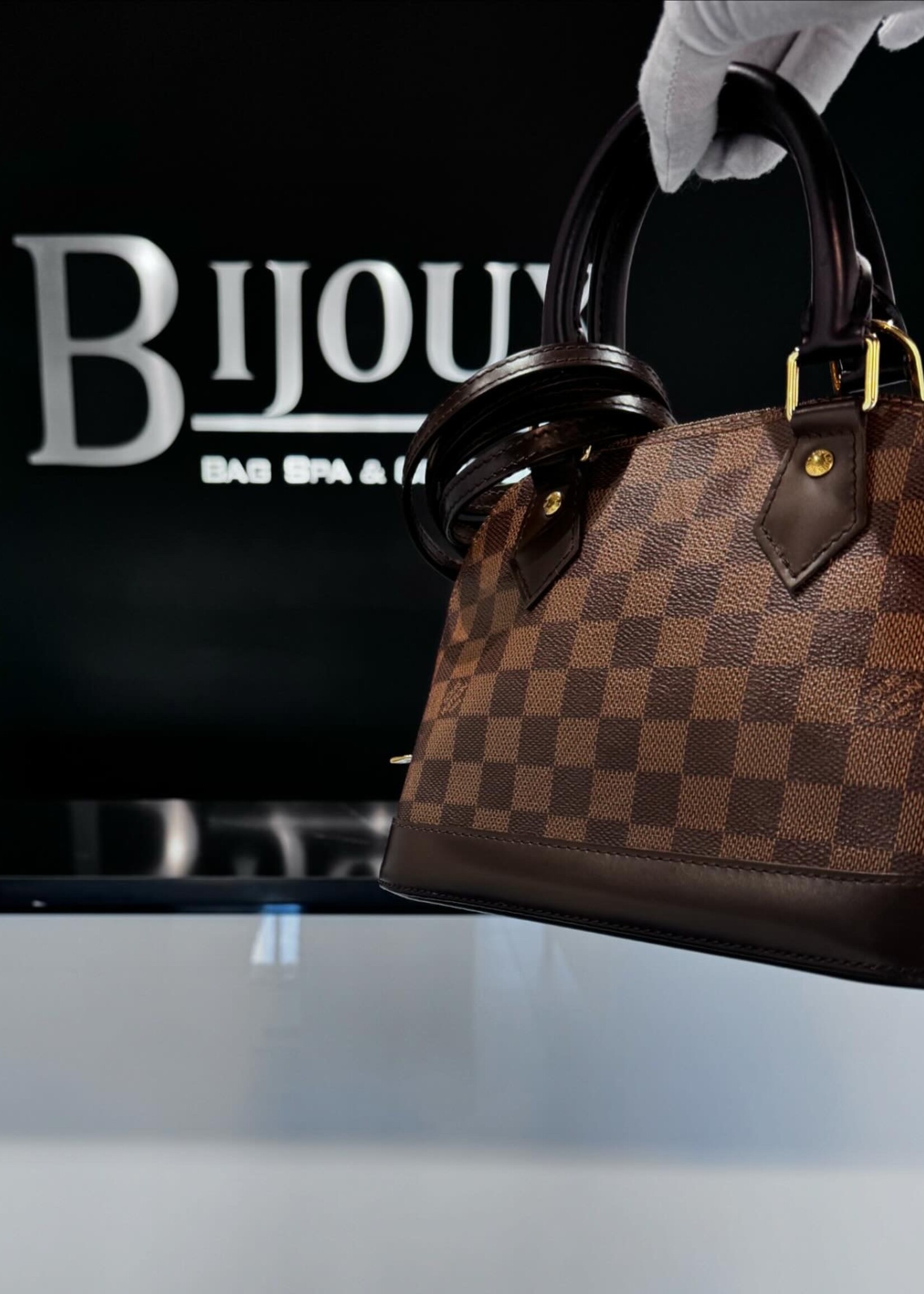 Louis Vuitton SOLD - Louis Vuitton Damier Ebene Alma BB
