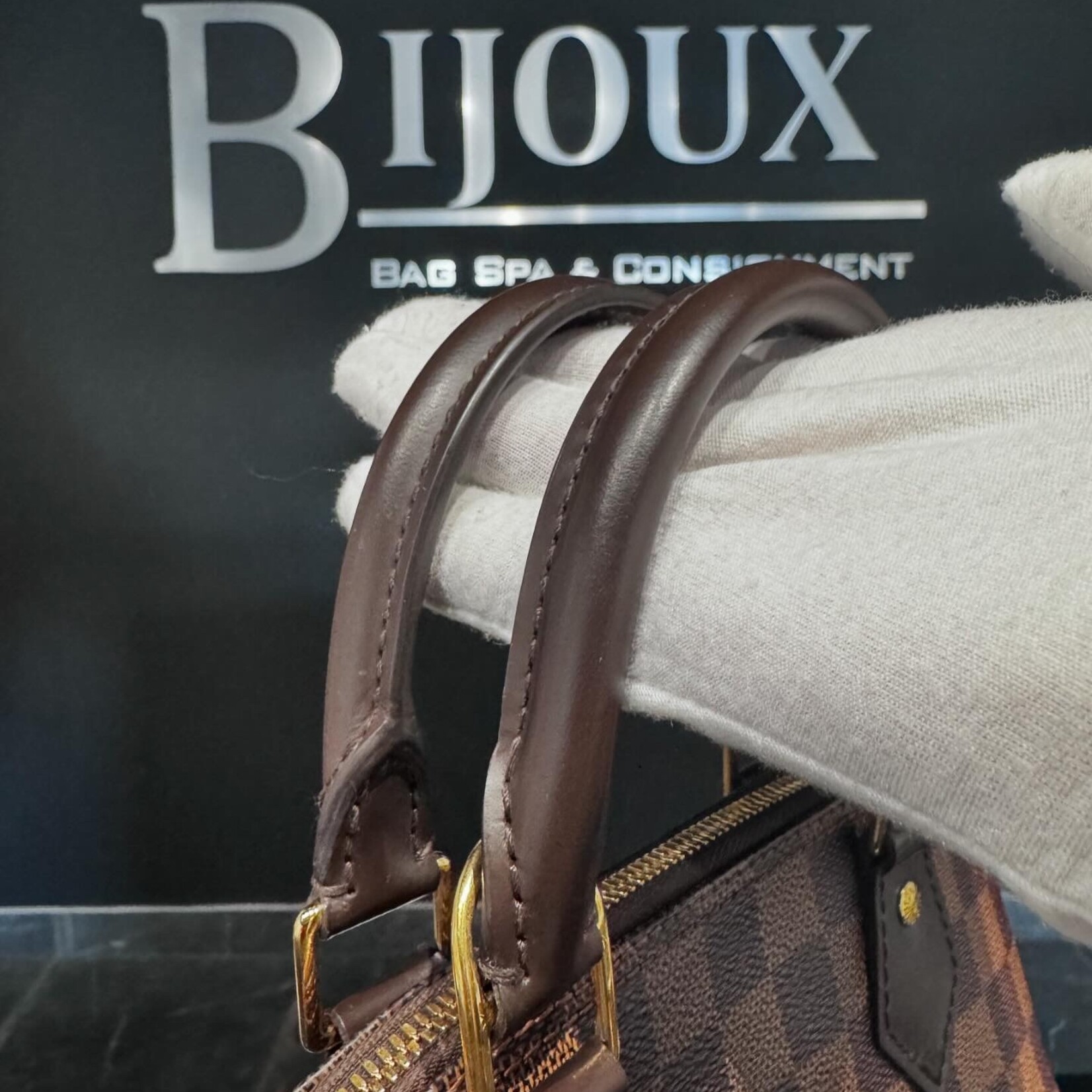 Louis Vuitton SOLD - Louis Vuitton Damier Ebene Alma BB