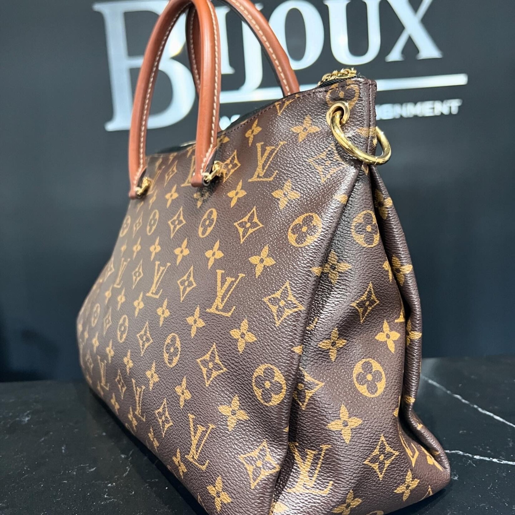 Louis Vuitton SOLD - Louis Vuitton Pallas MM Black