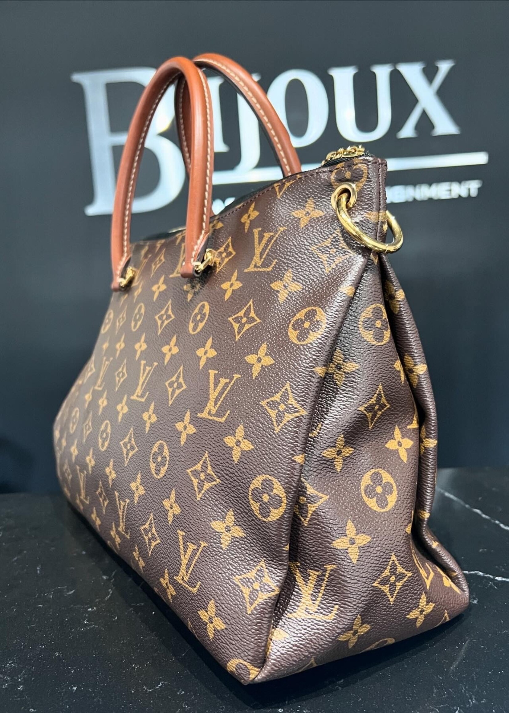 Louis Vuitton SOLD - Louis Vuitton Pallas MM Black